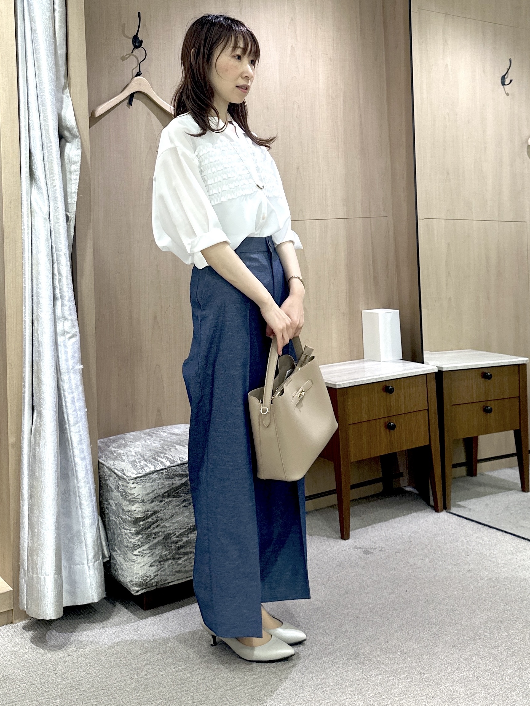 Miwaさんの「UNTITLED｜【新色追加/セットアップ可】エアリー ダブルブレストジャケット」を使ったコーディネート