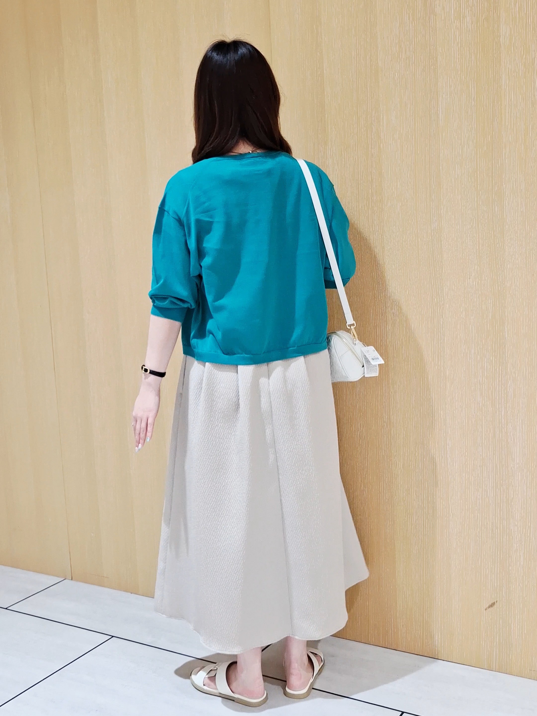 YuKaRiさんの「UNTITLED｜◆【一枚でサマ見え】ニットドッキングジャガードワンピース」を使ったコーディネート