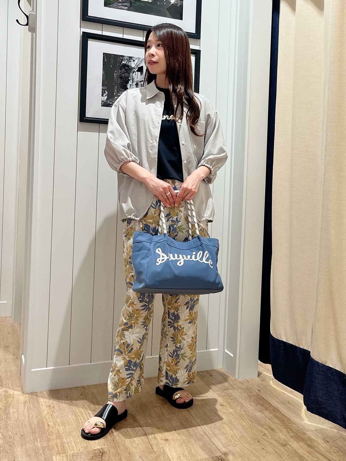 mihoさんの「Dessin｜ロゴ刺繍ミニ裏毛Ｔシャツ」を使ったコーディネート