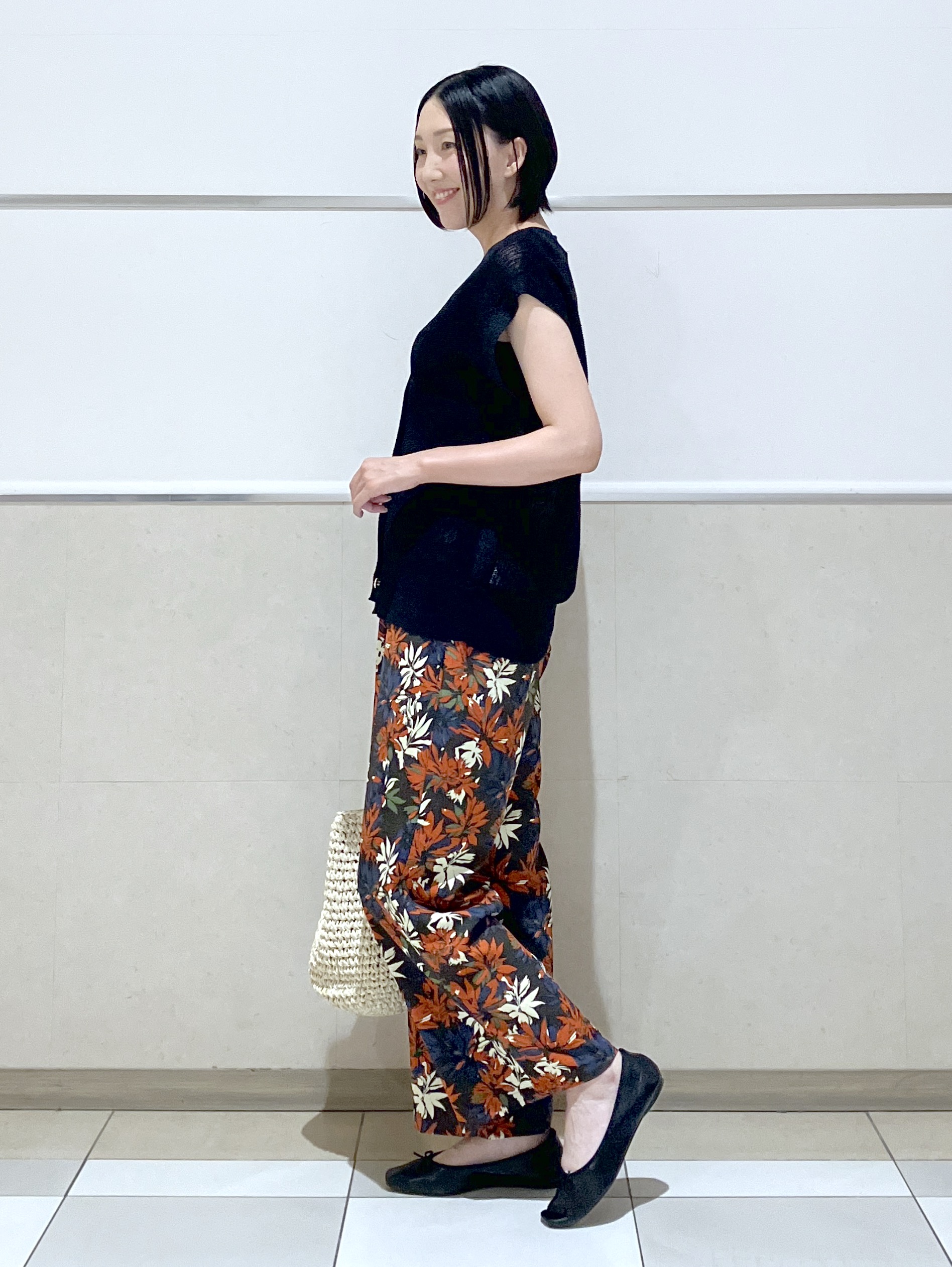 eriko さんの「Dessin｜【洗える】ペーパー混ニットベスト」を使ったコーディネート