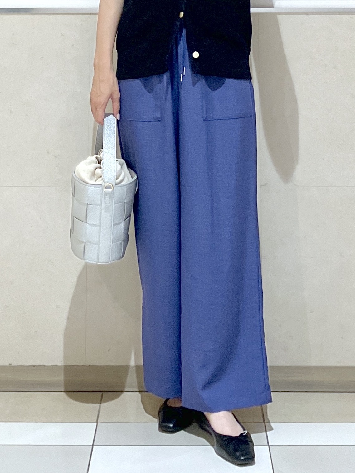 eriko さんの「Dessin｜【洗える】ペーパー混ニットベスト」を使ったコーディネート