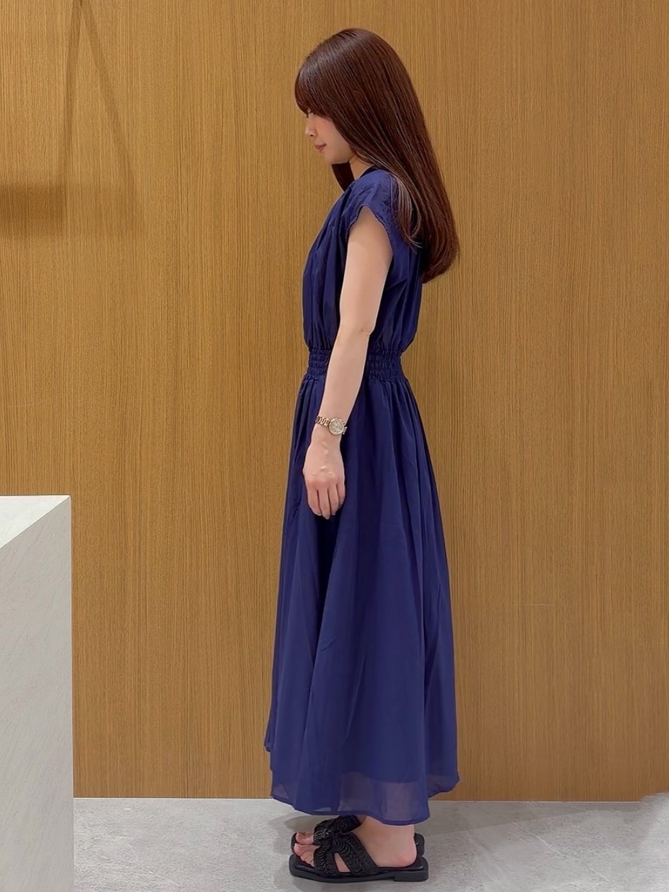 ayanaさんの「OPAQUE.CLIP｜ギャザーワンピース【洗濯機OK／イージーアイロン】」を使ったコーディネート