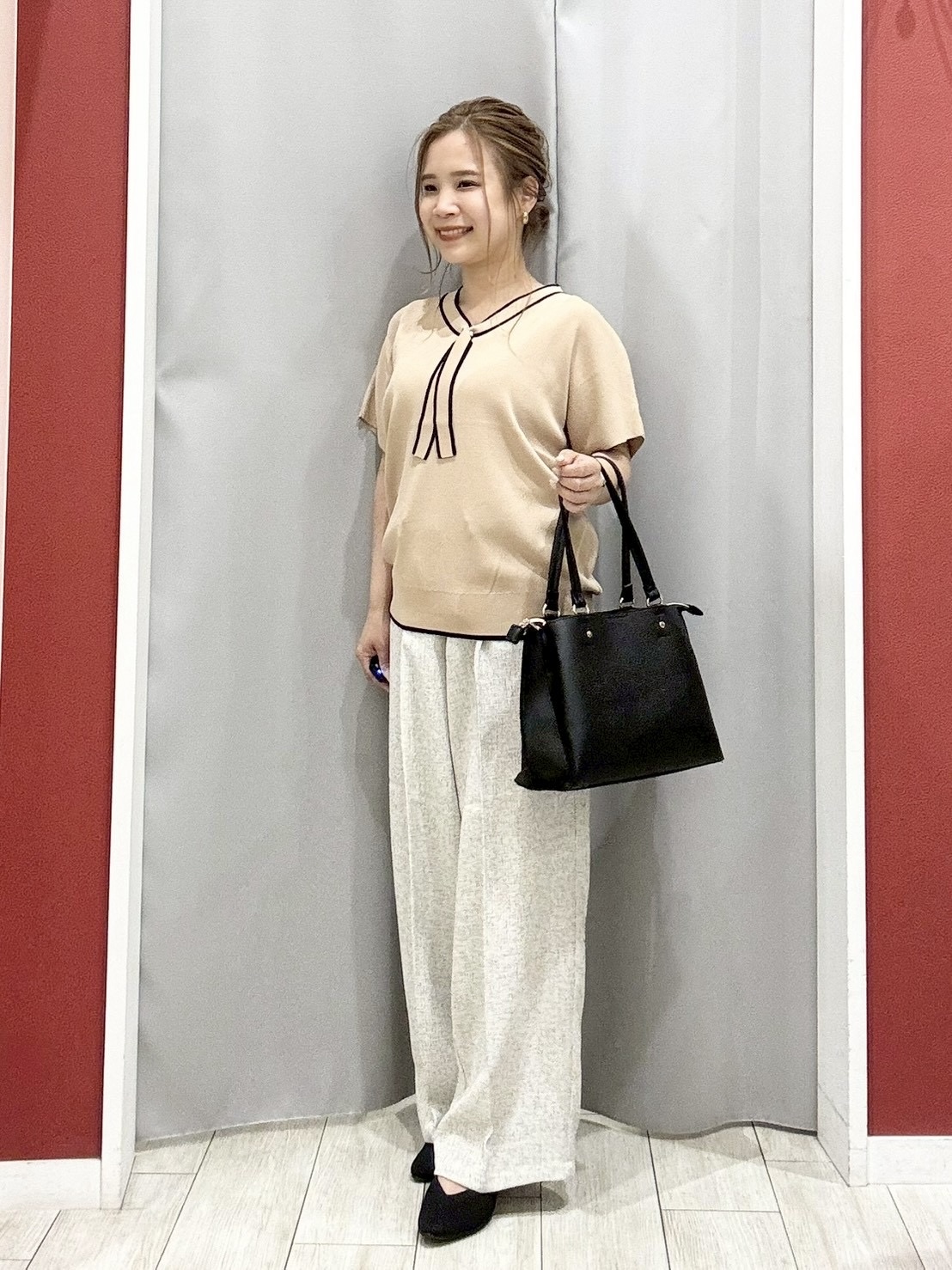 shioさんの「SHOO･LA･RUE｜【洗濯機可/S-LL】オンにもオフにも マルチに使えるボタンレスカーディガン」を使ったコーディネート