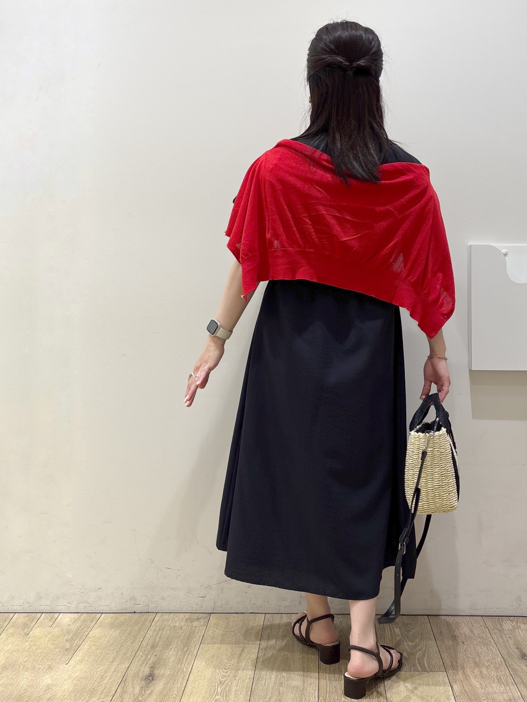 mameさんの「index｜【接触冷感】ビジューボタンカーディガン《抗ピリング／洗濯機OK》」を使ったコーディネート