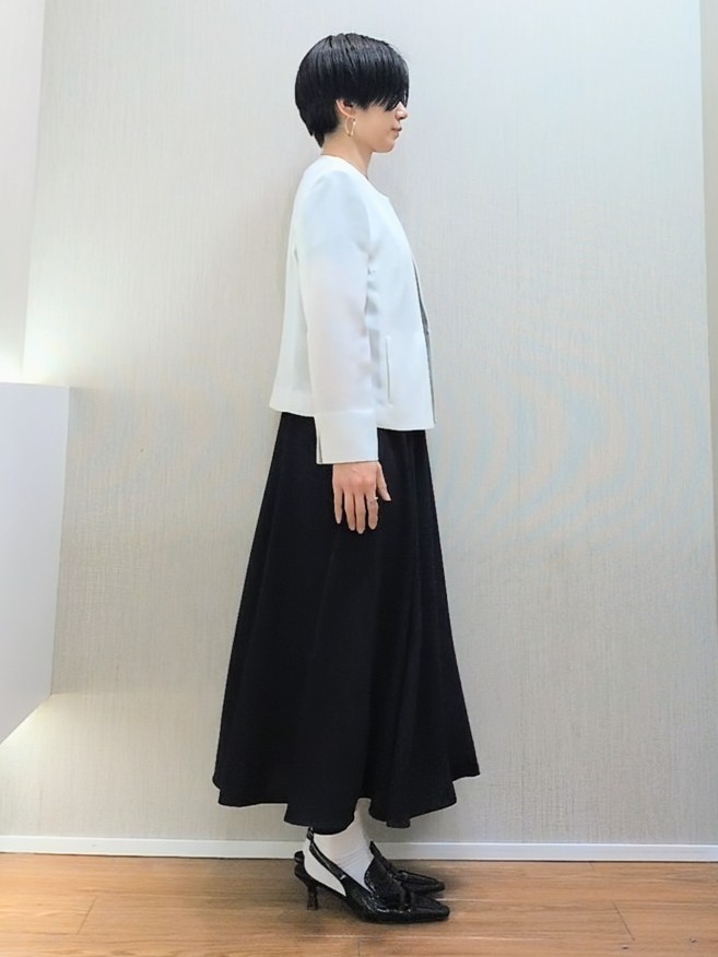 ミズタさんの「UNTITLED｜【清涼感/洗える】ミニマルシルエットジャケット」を使ったコーディネート