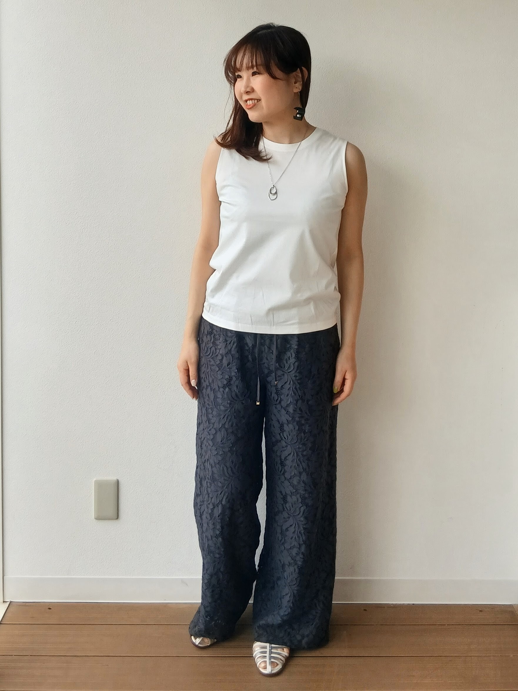 なみきさんの「UNTITLED｜【アンサンブル可/日除け・冷房対策】シアーレーヨンZIPカーディガン」を使ったコーディネート