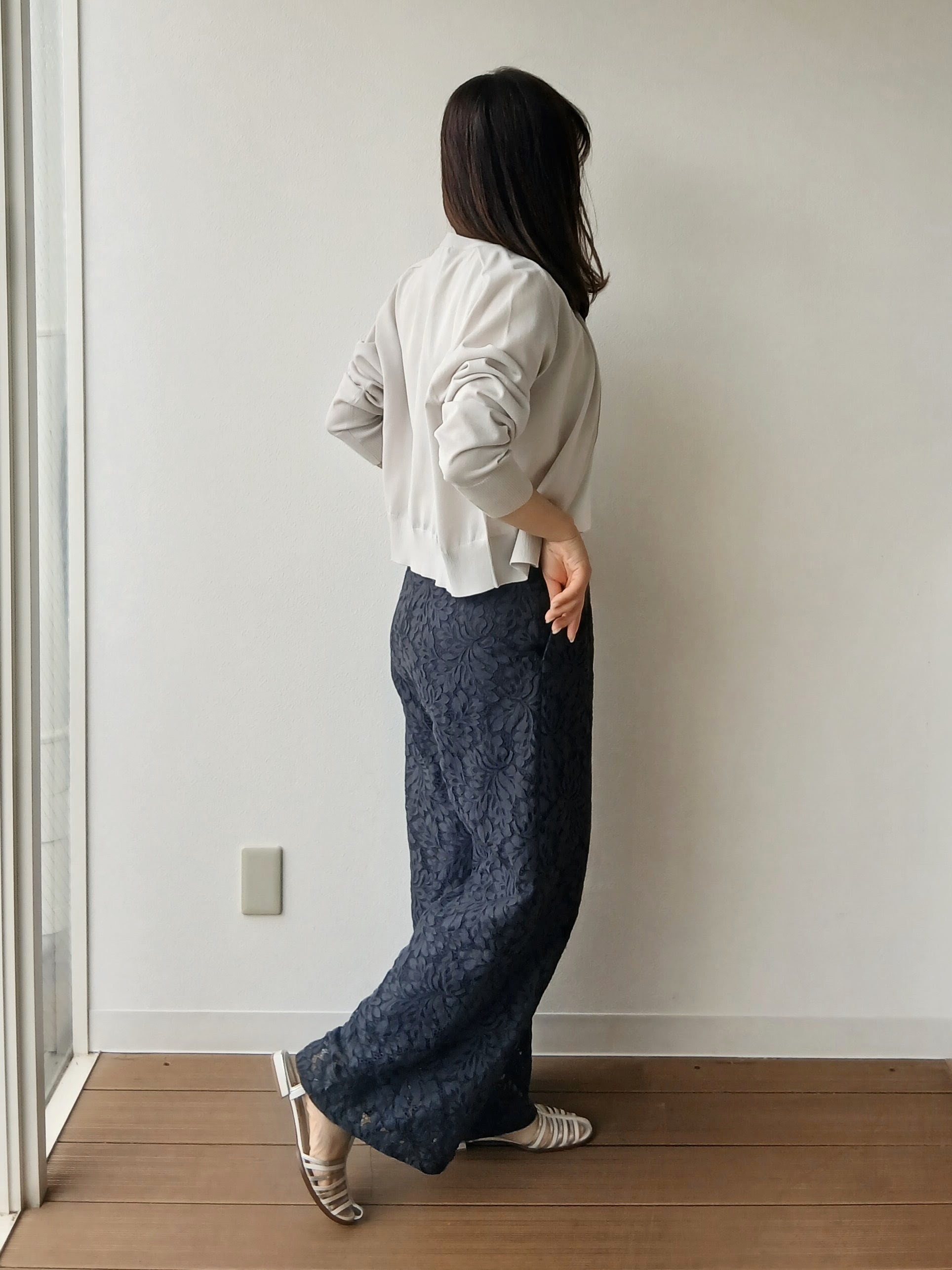 なみきさんの「UNTITLED｜【アンサンブル可/日除け・冷房対策】シアーレーヨンZIPカーディガン」を使ったコーディネート