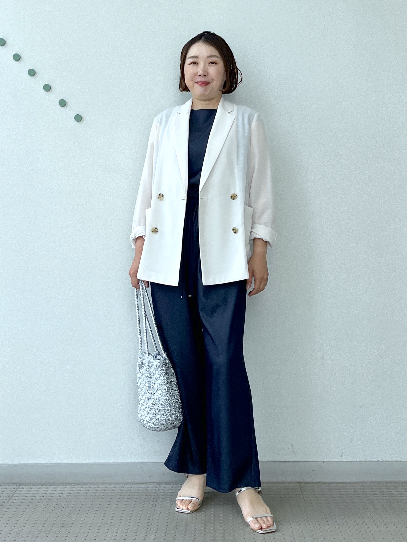 Soeさんの「DRESSTERIOR｜【otonaMUSE5月号掲載】スキニーベルトサンダル」を使ったコーディネート