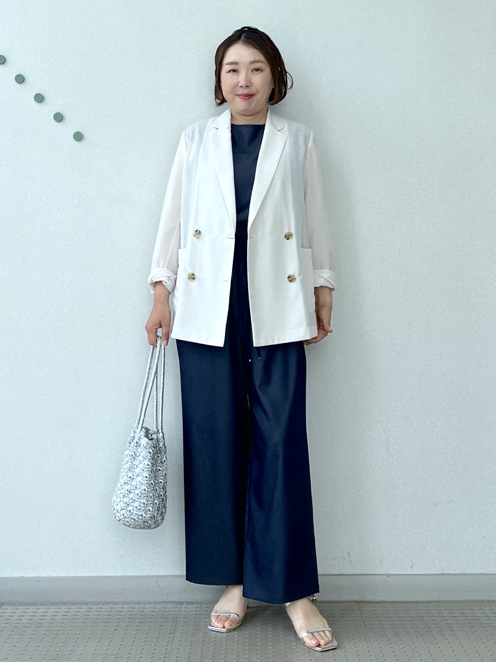 Soeさんの「DRESSTERIOR｜【otonaMUSE5月号掲載】スキニーベルトサンダル」を使ったコーディネート