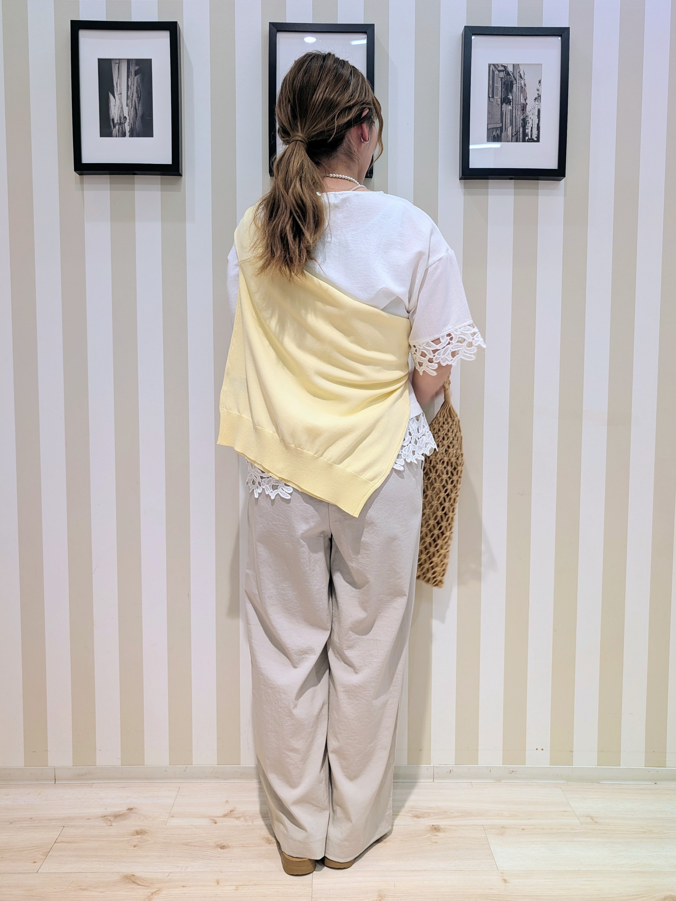otaさんの「SHOO･LA･RUE｜【洗濯後しわになりにくい/S-LL】コーデの主役になる レース付きブラウス」を使ったコーディネート