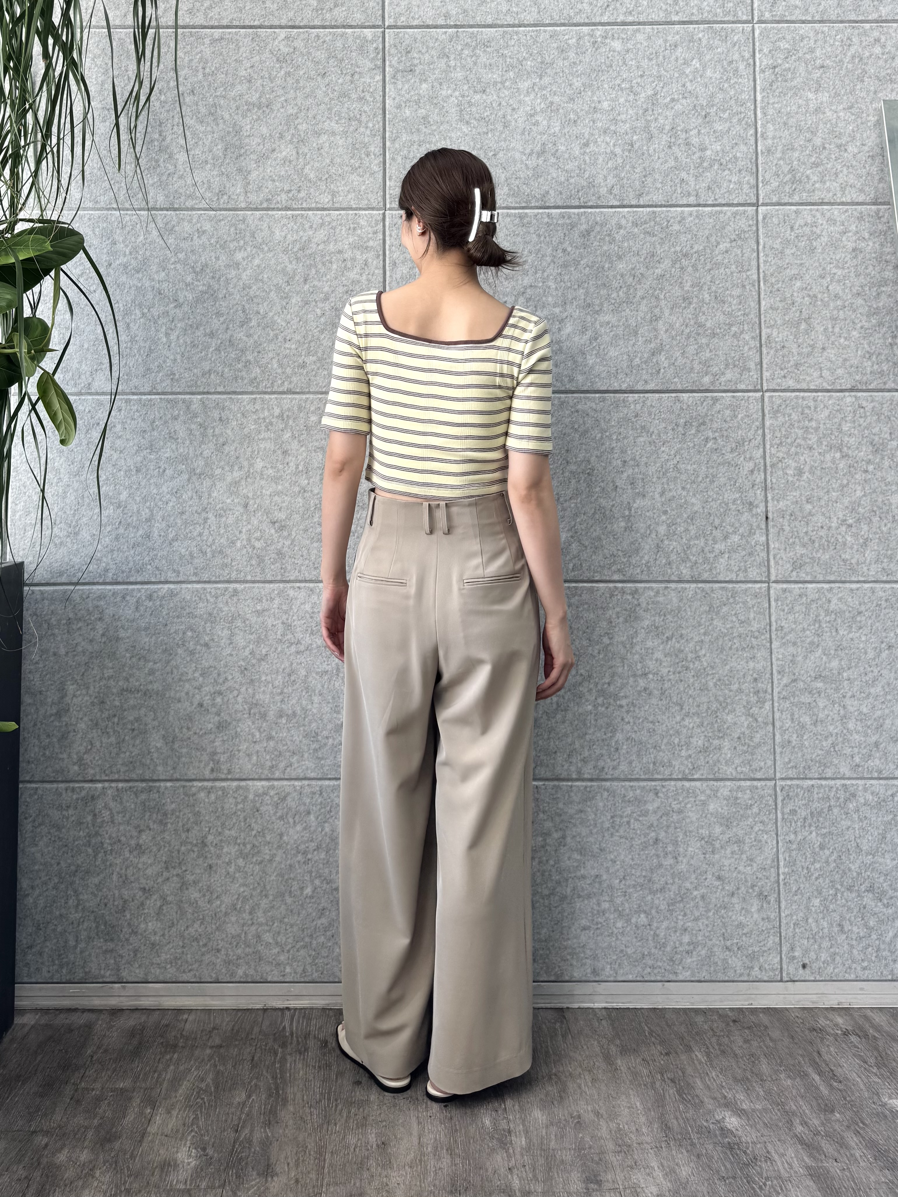 uchi__yamaさんの「CODE A｜zip wide pants」を使ったコーディネート
