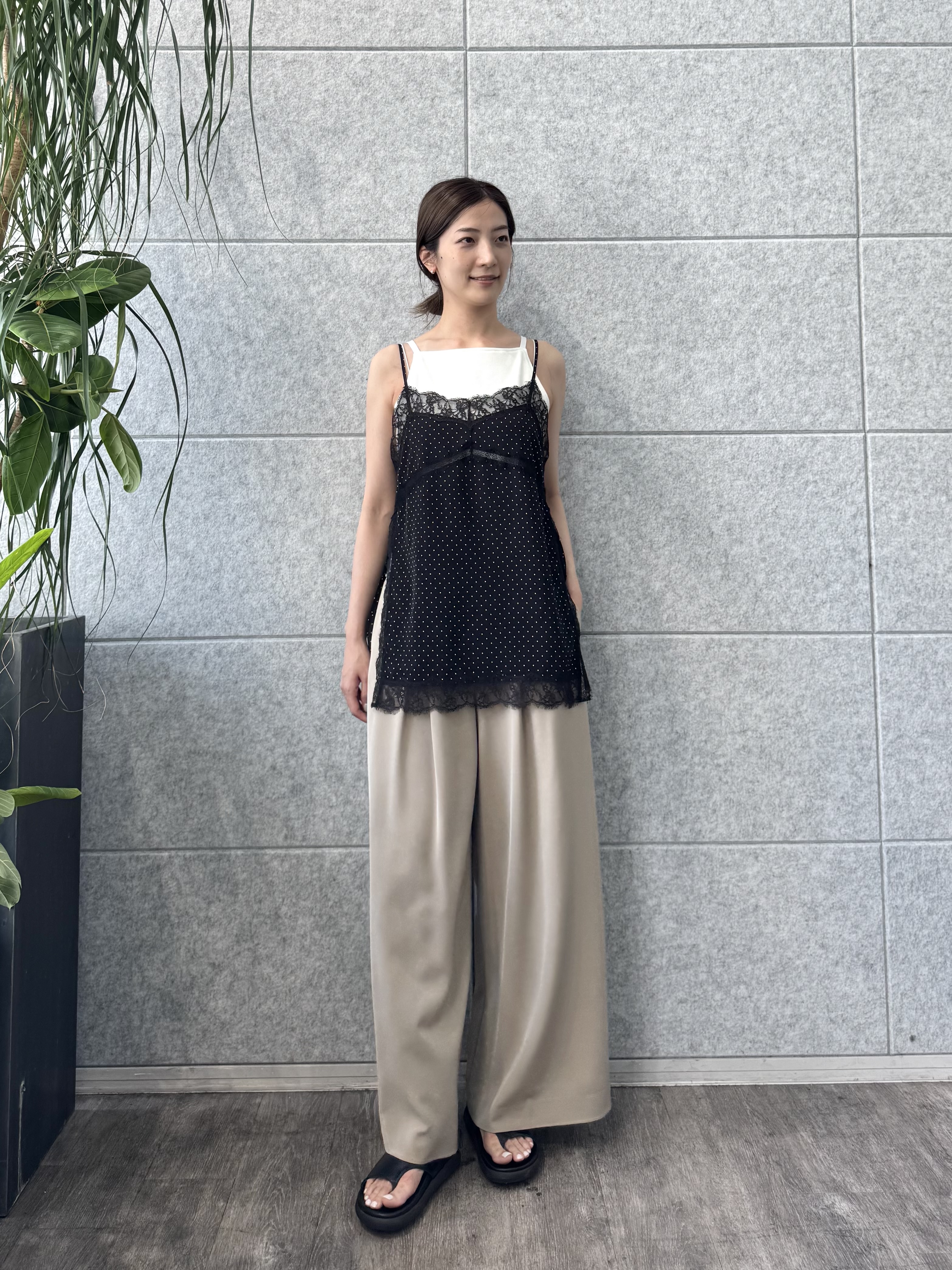 uchi__yamaさんの「CODE A｜zip wide pants」を使ったコーディネート