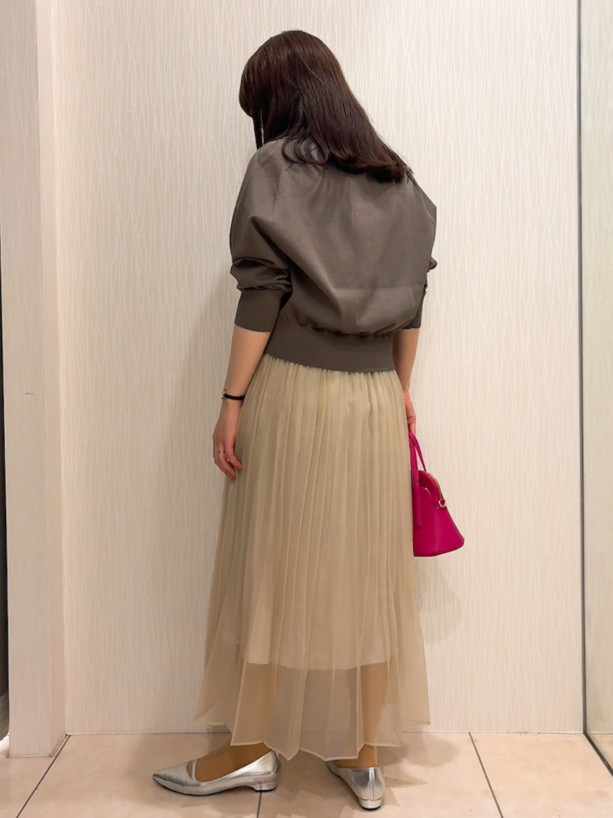 SAHOさんの「UNTITLED｜【アンサンブル可/日除け・冷房対策】シアーレーヨンZIPカーディガン」を使ったコーディネート