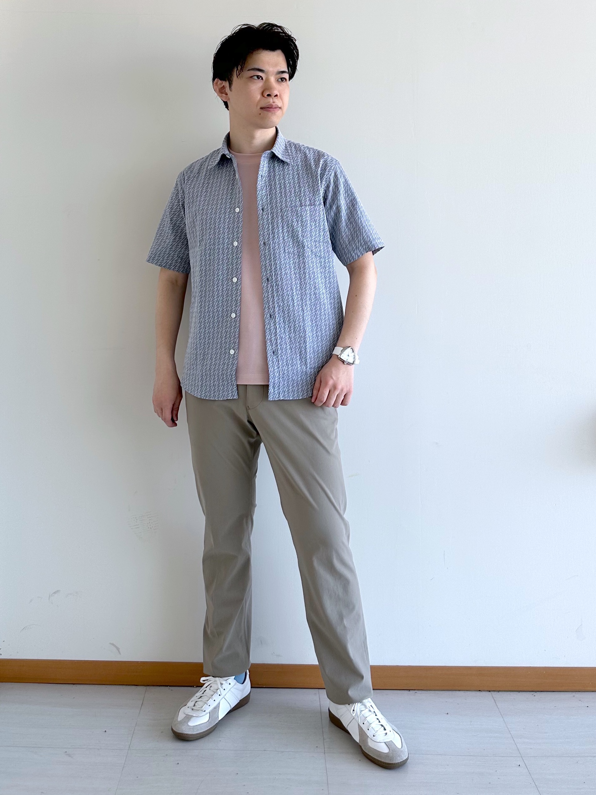イッシーさんの「TAKEO KIKUCHI｜播州織り 千鳥 半袖シャツ」を使ったコーディネート