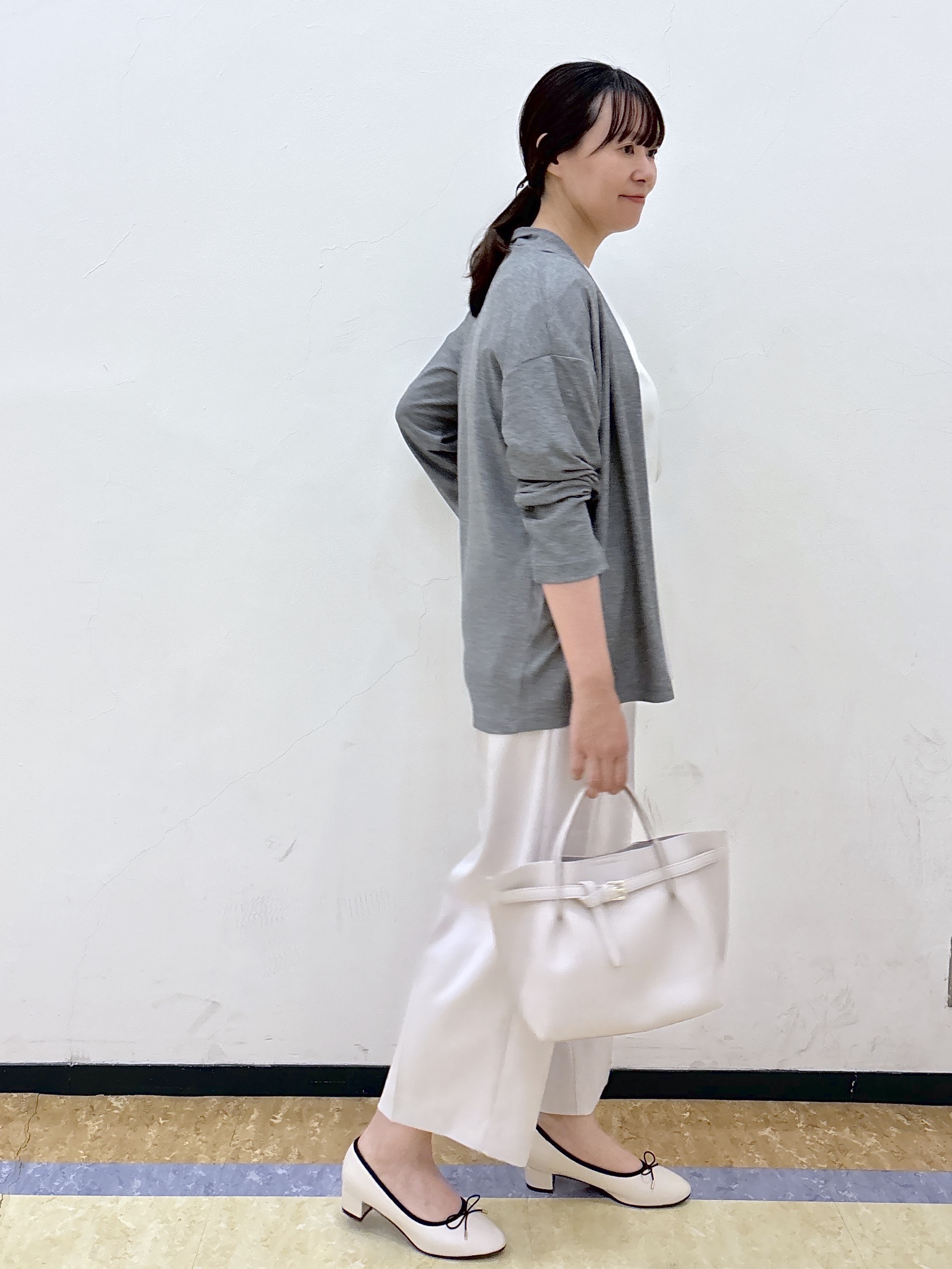 akariさんの「index｜【UVケア】ひんやりカーディガン《接触冷感／洗濯機OK》」を使ったコーディネート
