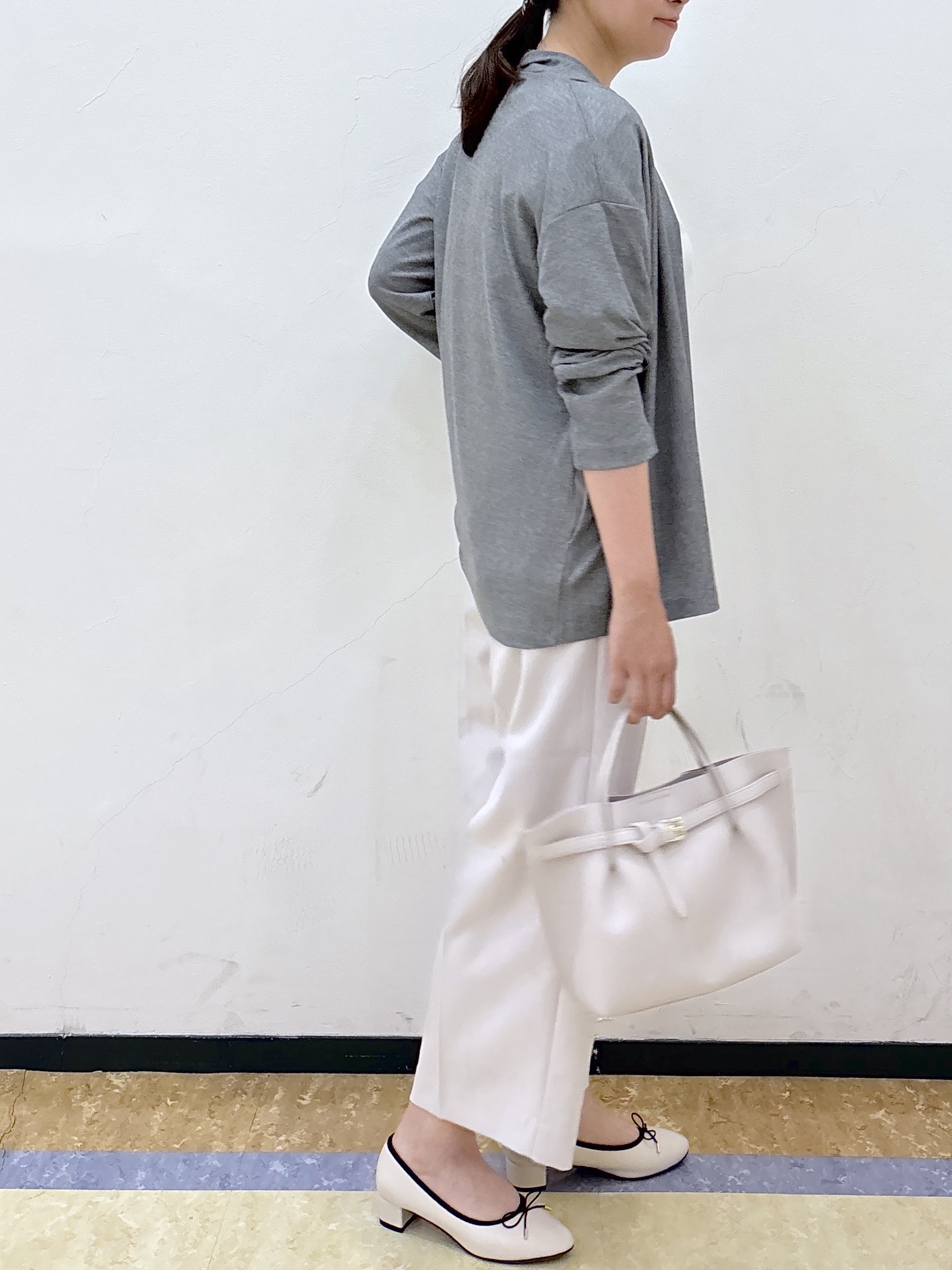 akariさんの「index｜【UVケア】ひんやりカーディガン《接触冷感／洗濯機OK》」を使ったコーディネート