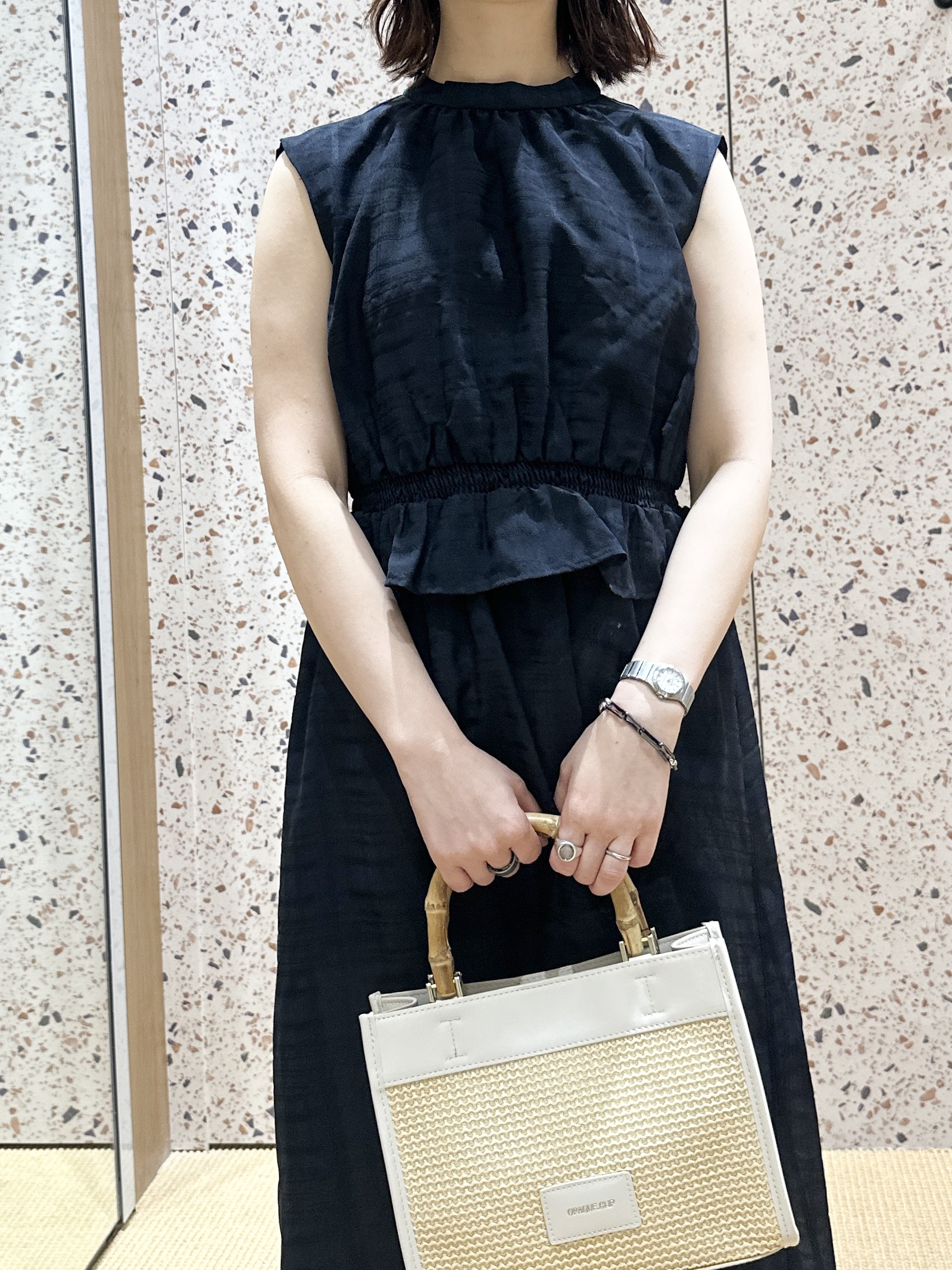 tomokoさんの「OPAQUE.CLIP｜シアーチェックミニペプラムワンピース【防シワ／洗濯機OK】」を使ったコーディネート