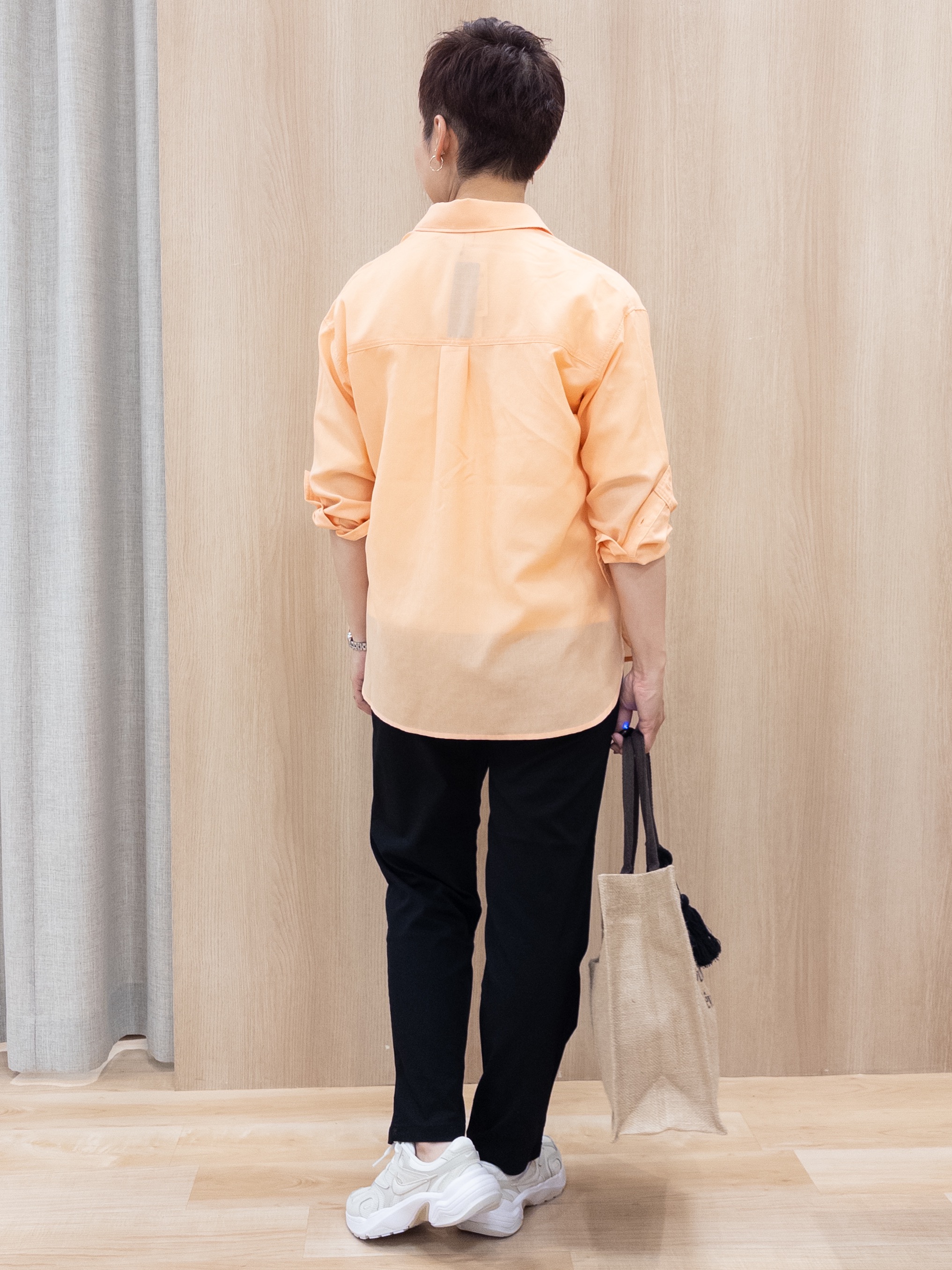 シュウコさんの「grove｜【UVカット/接触冷感】プリントアソート5分袖Tシャツ」を使ったコーディネート