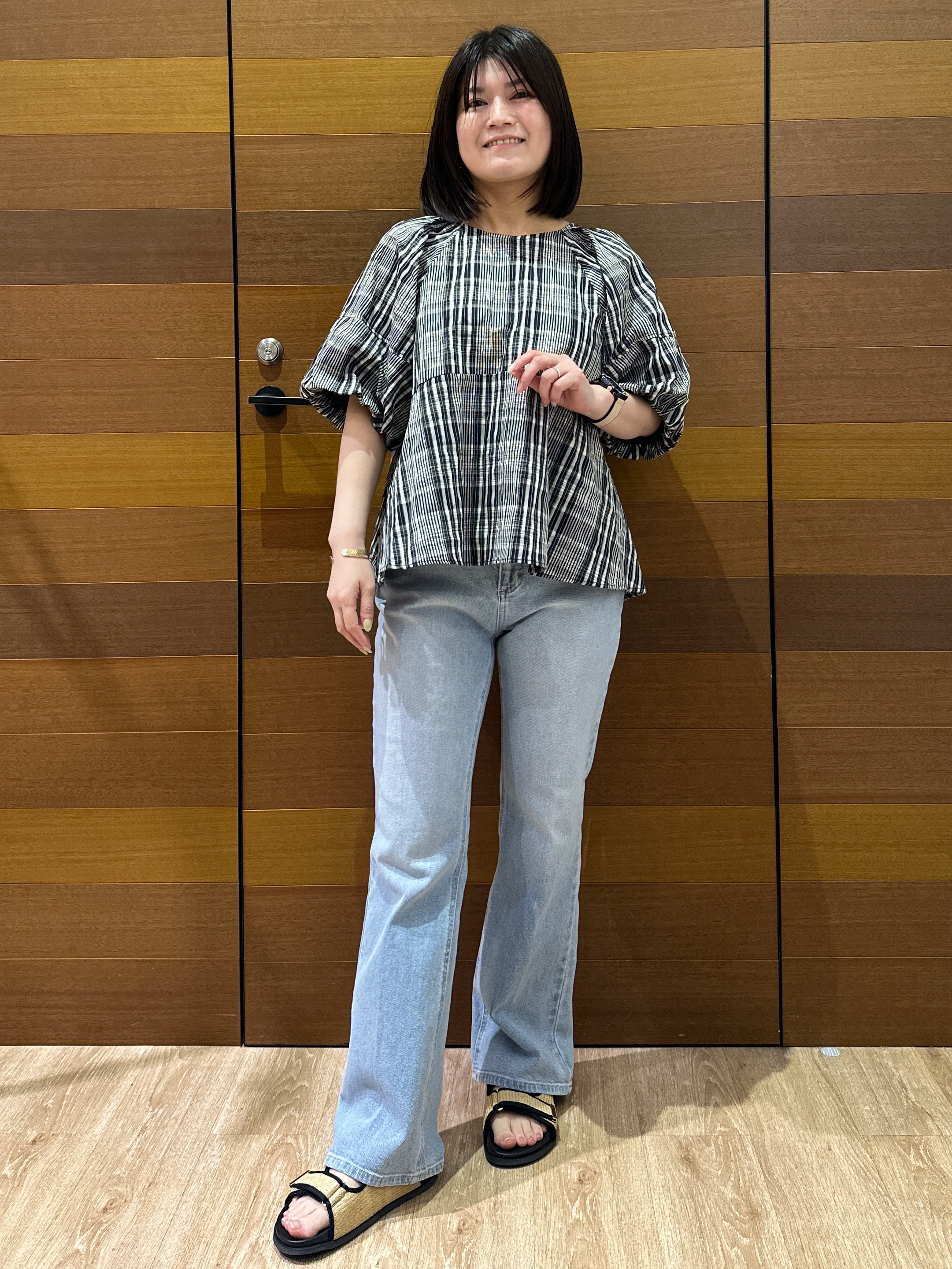 Minさんの「OPAQUE.CLIP｜チェック柄ペプラムブラウス【洗濯機OK】」を使ったコーディネート