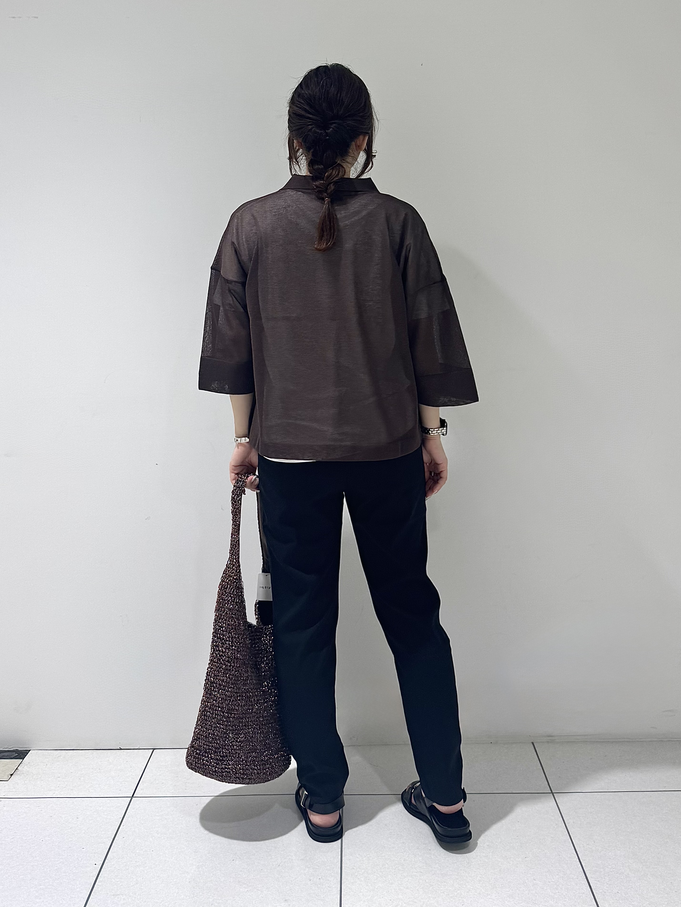 そんさんの「INDIVI｜【洗える／シアー】衿付きシャツライクニットカーディガン」を使ったコーディネート