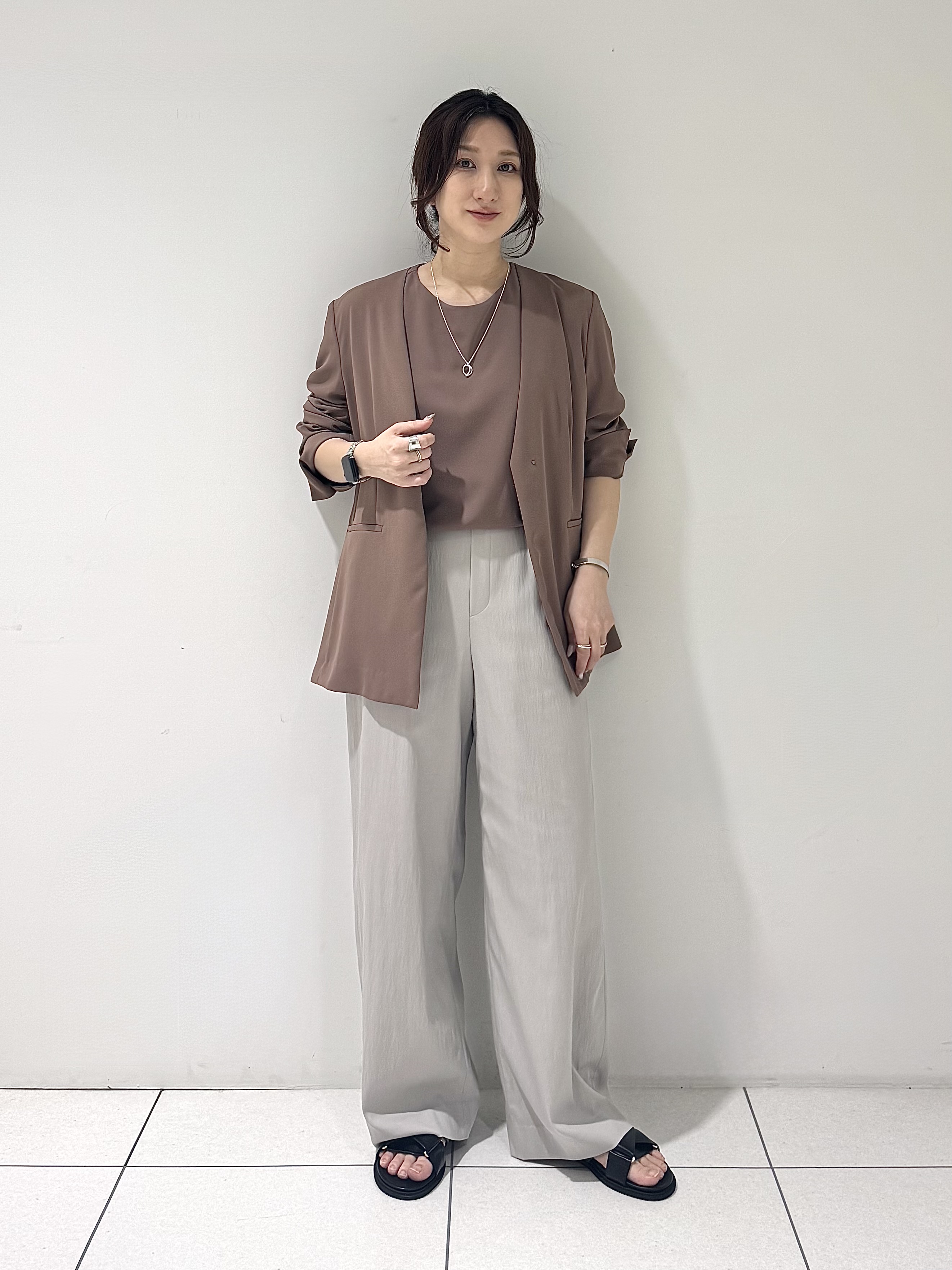 そんさんの「INDIVI｜【接触冷感／透湿／着る日傘】ノーカラージャケット」を使ったコーディネート
