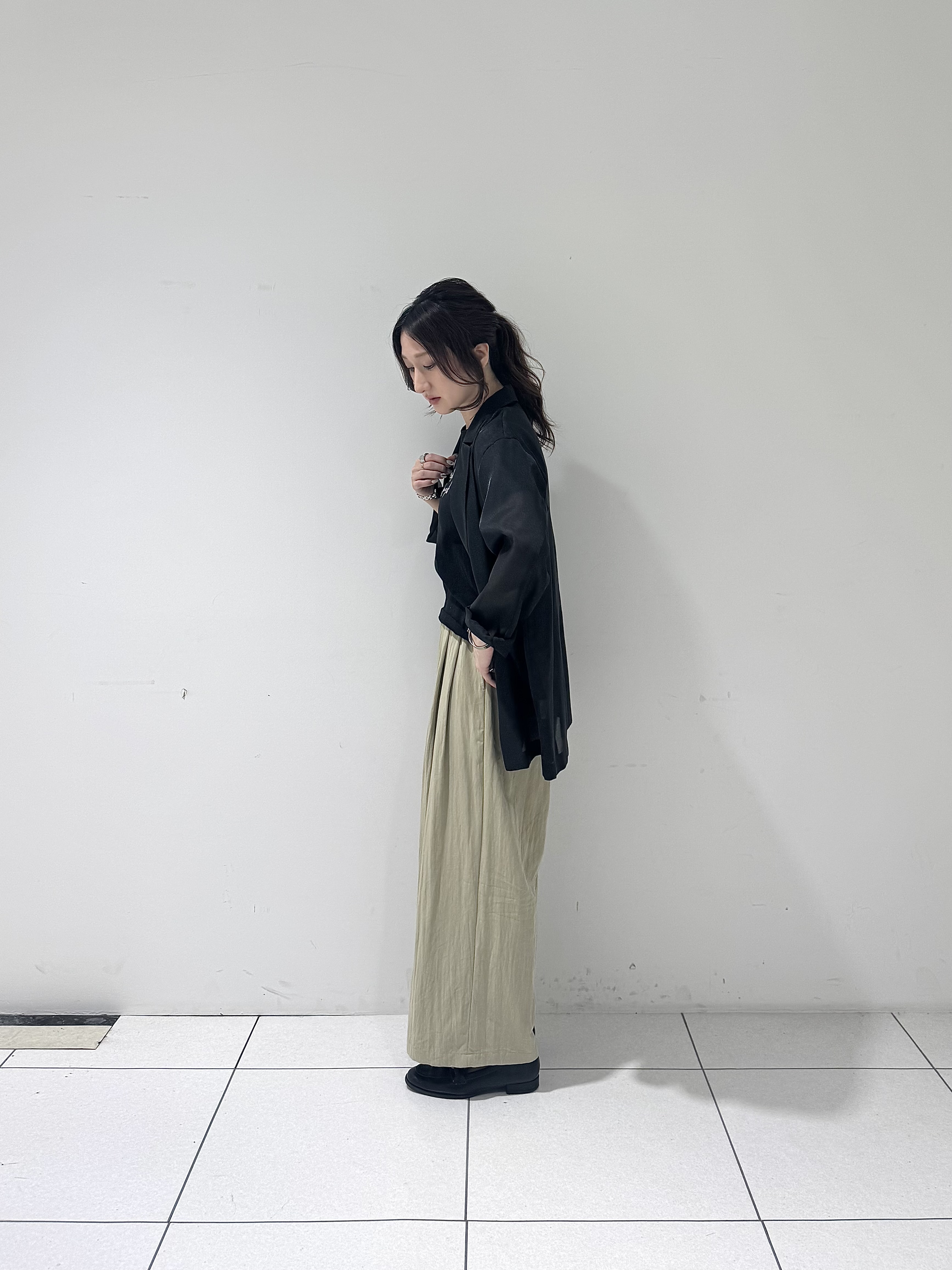 そんさんの「INDIVI｜【接触冷感/通気性】シアーシャツジャケット」を使ったコーディネート