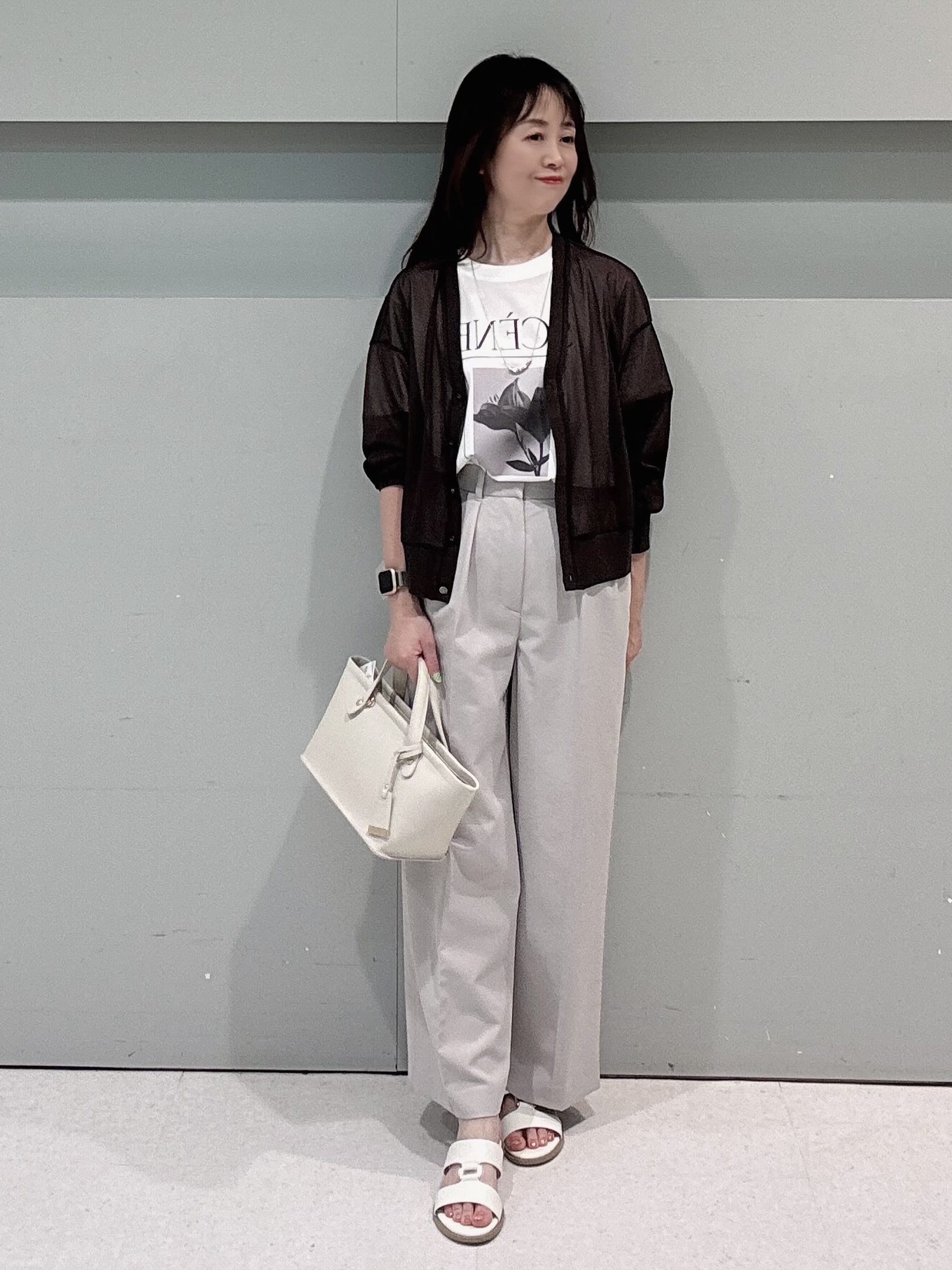 makiさんの「UNTITLED｜【7色展開/ゆったり/ショート丈】シアートリコットカーディガン」を使ったコーディネート