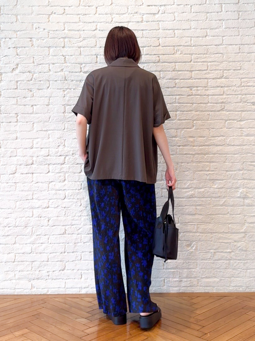 𝐜𝐡𝐢𝐤𝐚さんの「SHOO･LA･RUE｜【高レビュー/洗濯機可/セットアップ可】軽凛(かろりん) 半袖ジャケット」を使ったコーディネート