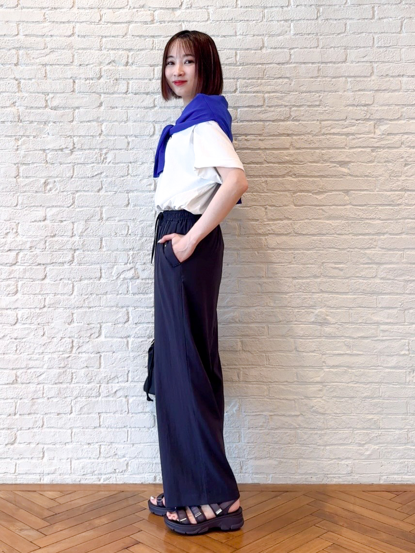 𝐜𝐡𝐢𝐤𝐚さんの「SHOO･LA･RUE｜【綿100％/S-LL/プチプラ】選べる3柄 プリントアソートTシャツ」を使ったコーディネート