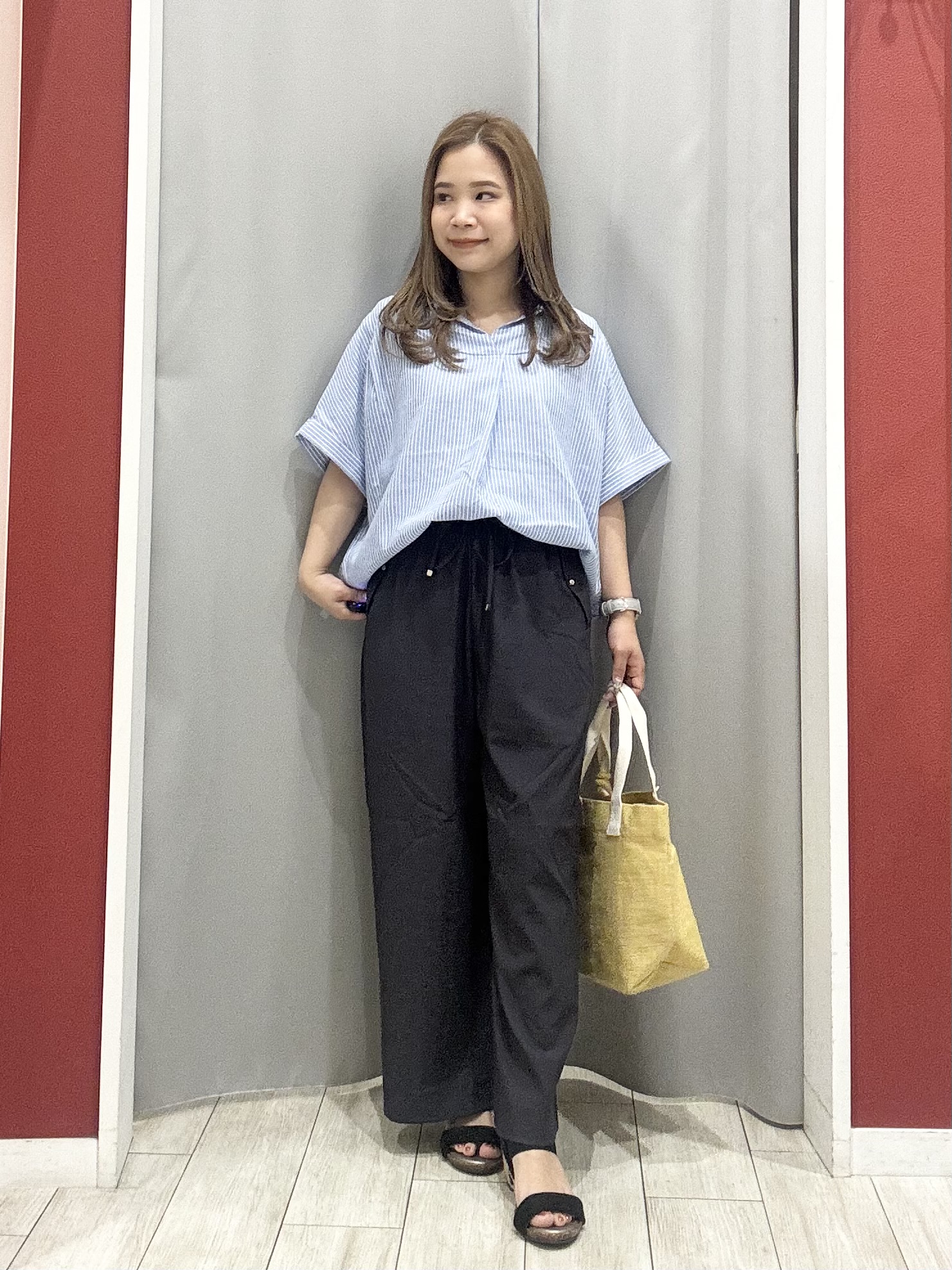shioさんの「SHOO･LA･RUE｜【UV/吸水速乾/抗菌防臭】インせず着られる フレンチリネンスキッパーシャツ」を使ったコーディネート