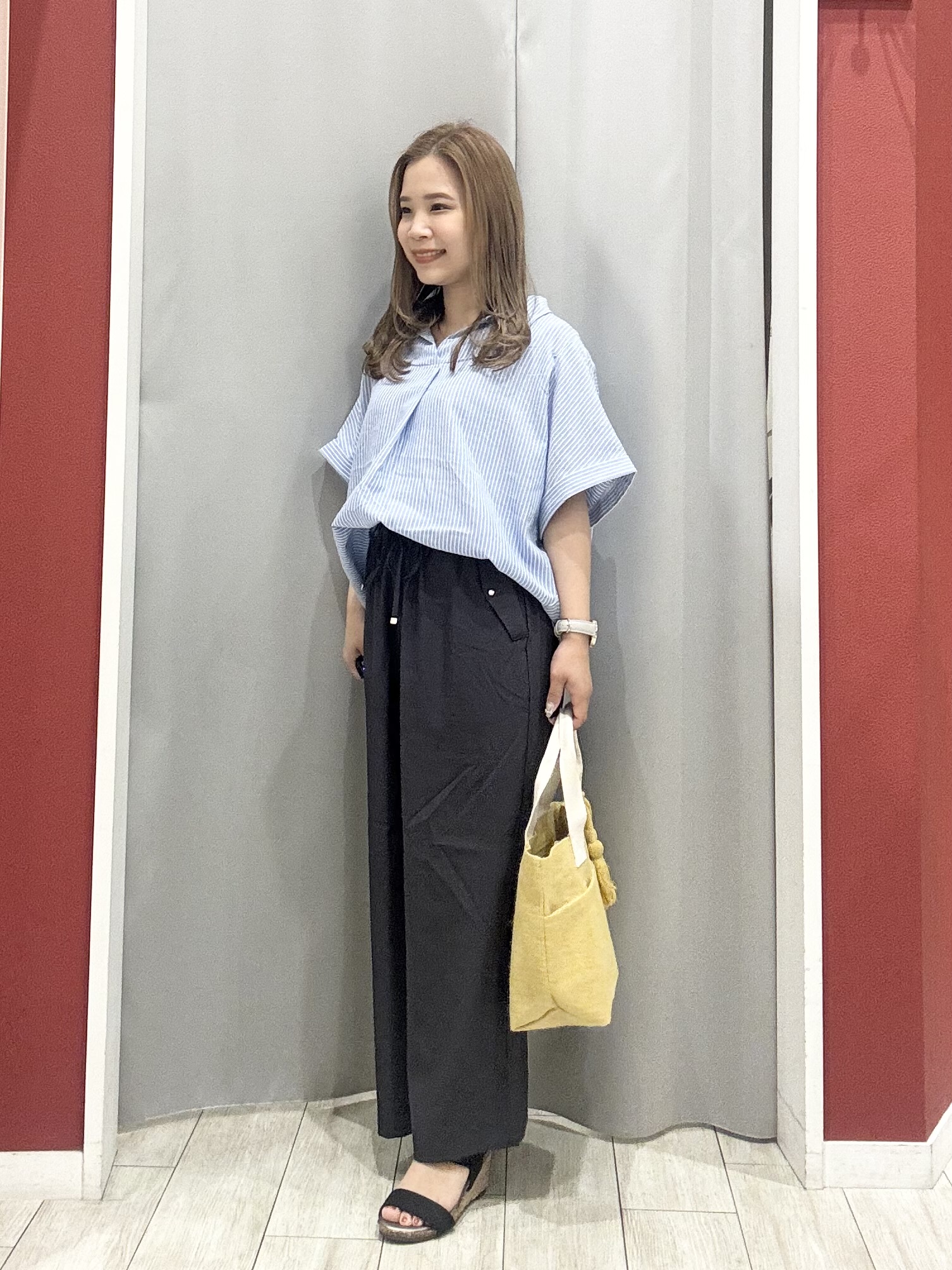 shioさんの「SHOO･LA･RUE｜【UV/吸水速乾/抗菌防臭】インせず着られる フレンチリネンスキッパーシャツ」を使ったコーディネート