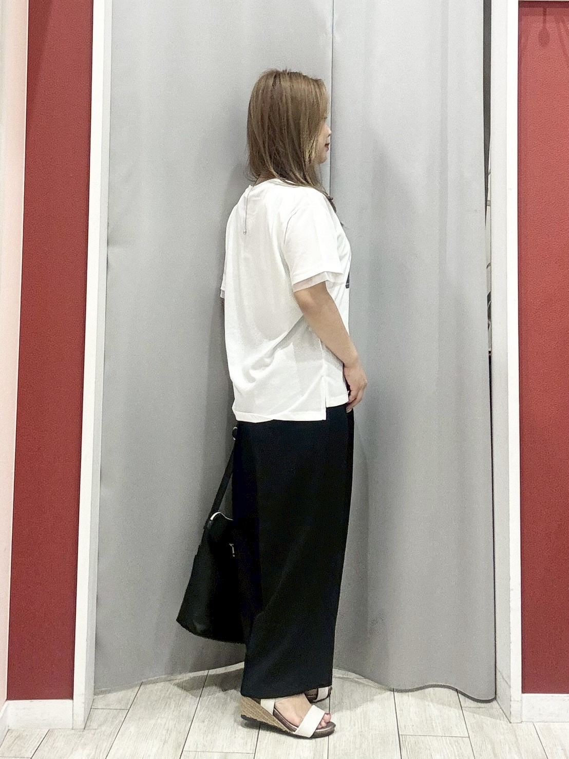 shioさんの「SHOO･LA･RUE｜【ひんやり/S-LL/洗濯機可】色・柄選べる お袖チュールレイヤード プリントアソートTシャツ」を使ったコーディネート