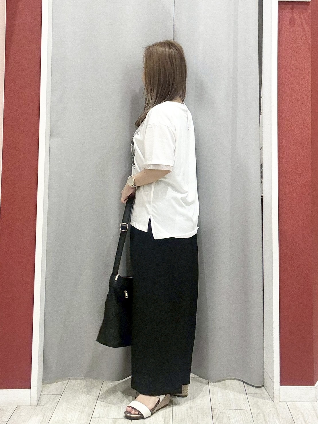 shioさんの「SHOO･LA･RUE｜【ひんやり/S-LL/洗濯機可】色・柄選べる お袖チュールレイヤード プリントアソートTシャツ」を使ったコーディネート
