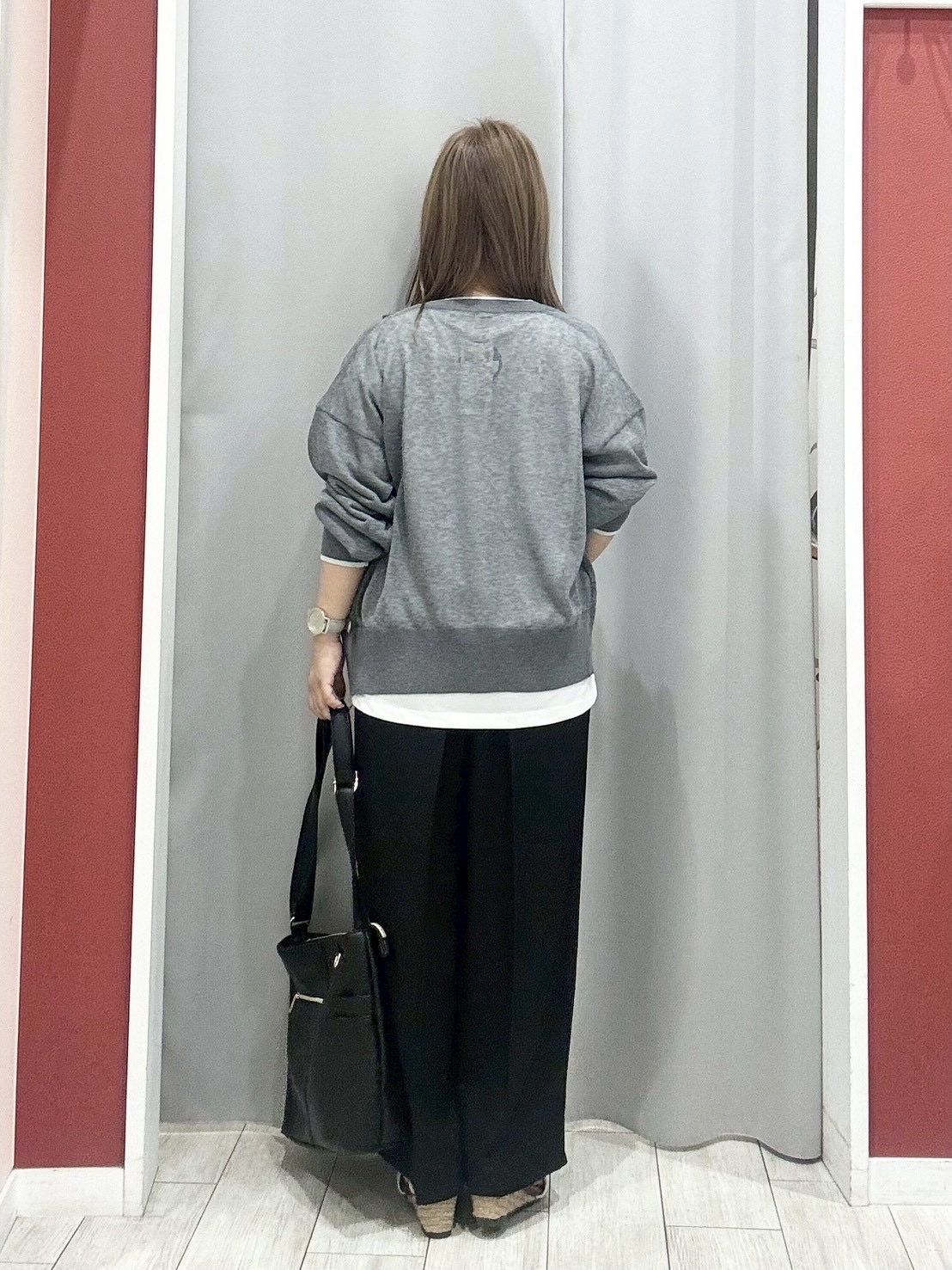 shioさんの「SHOO･LA･RUE｜【ひんやり/S-LL/洗濯機可】色・柄選べる お袖チュールレイヤード プリントアソートTシャツ」を使ったコーディネート