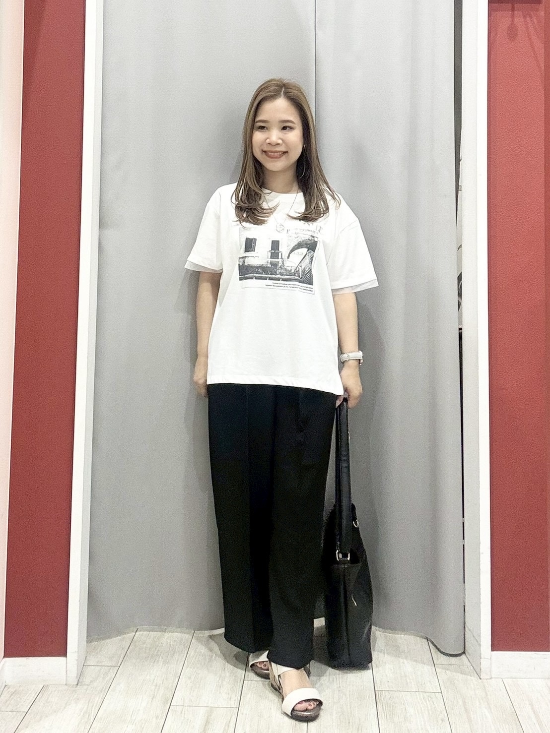 shioさんの「SHOO･LA･RUE｜【ひんやり/S-LL/洗濯機可】色・柄選べる お袖チュールレイヤード プリントアソートTシャツ」を使ったコーディネート