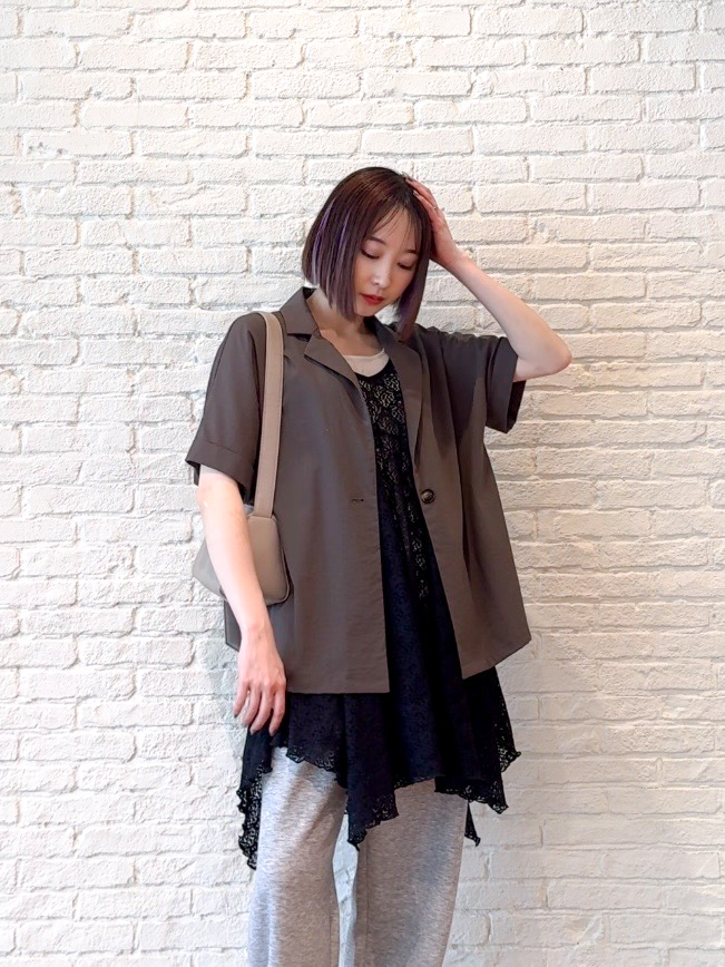 𝐜𝐡𝐢𝐤𝐚さんの「SHOO･LA･RUE｜【高レビュー/洗濯機可/セットアップ可】軽凛(かろりん) 半袖ジャケット」を使ったコーディネート
