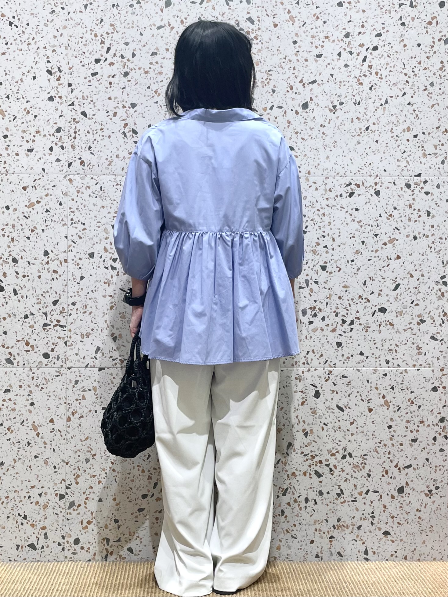 シゲリさんの「OPAQUE.CLIP｜スキッパーペプラムブラウス【洗濯機OK】」を使ったコーディネート