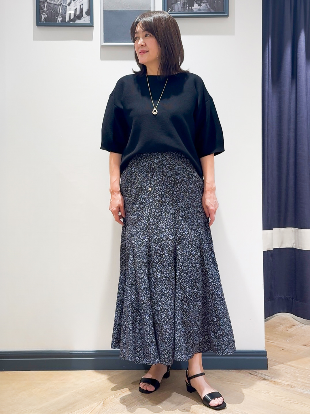 Lilyさんの「grove｜【洗濯機OK】レイヤードにもおすすめ、軽やかクロップドニット」を使ったコーディネート