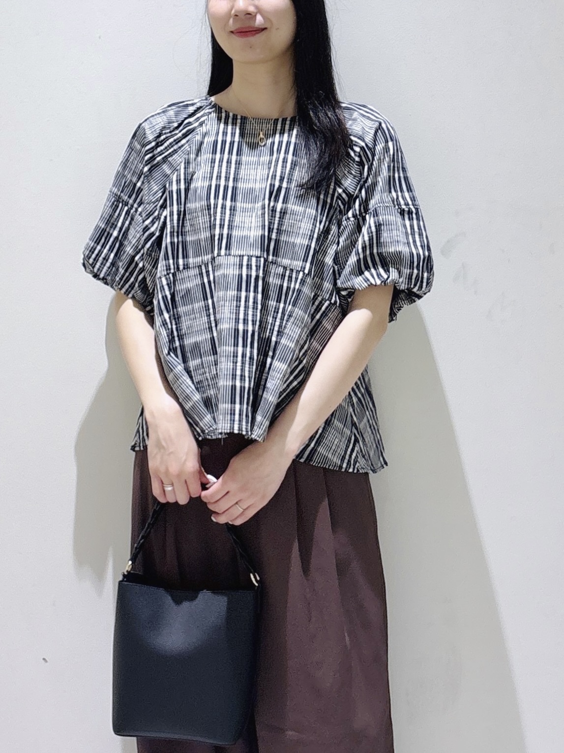 sachikoさんの「OPAQUE.CLIP｜チェック柄ペプラムブラウス【洗濯機OK】」を使ったコーディネート