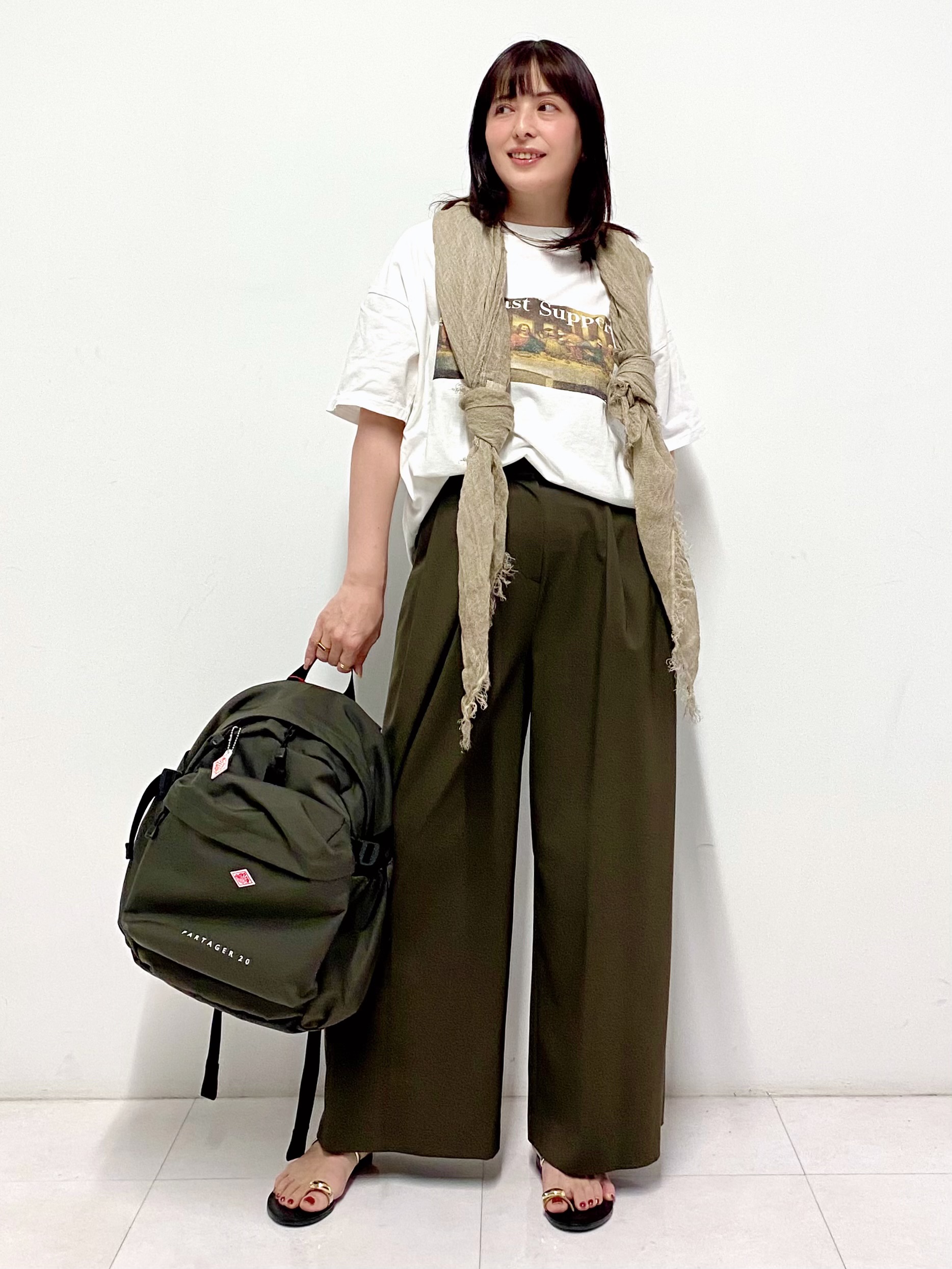 Sawaguchiさんの「DRESSTERIOR｜【接触冷感】イージーケアー クールタッチ ワイドパンツ」を使ったコーディネート