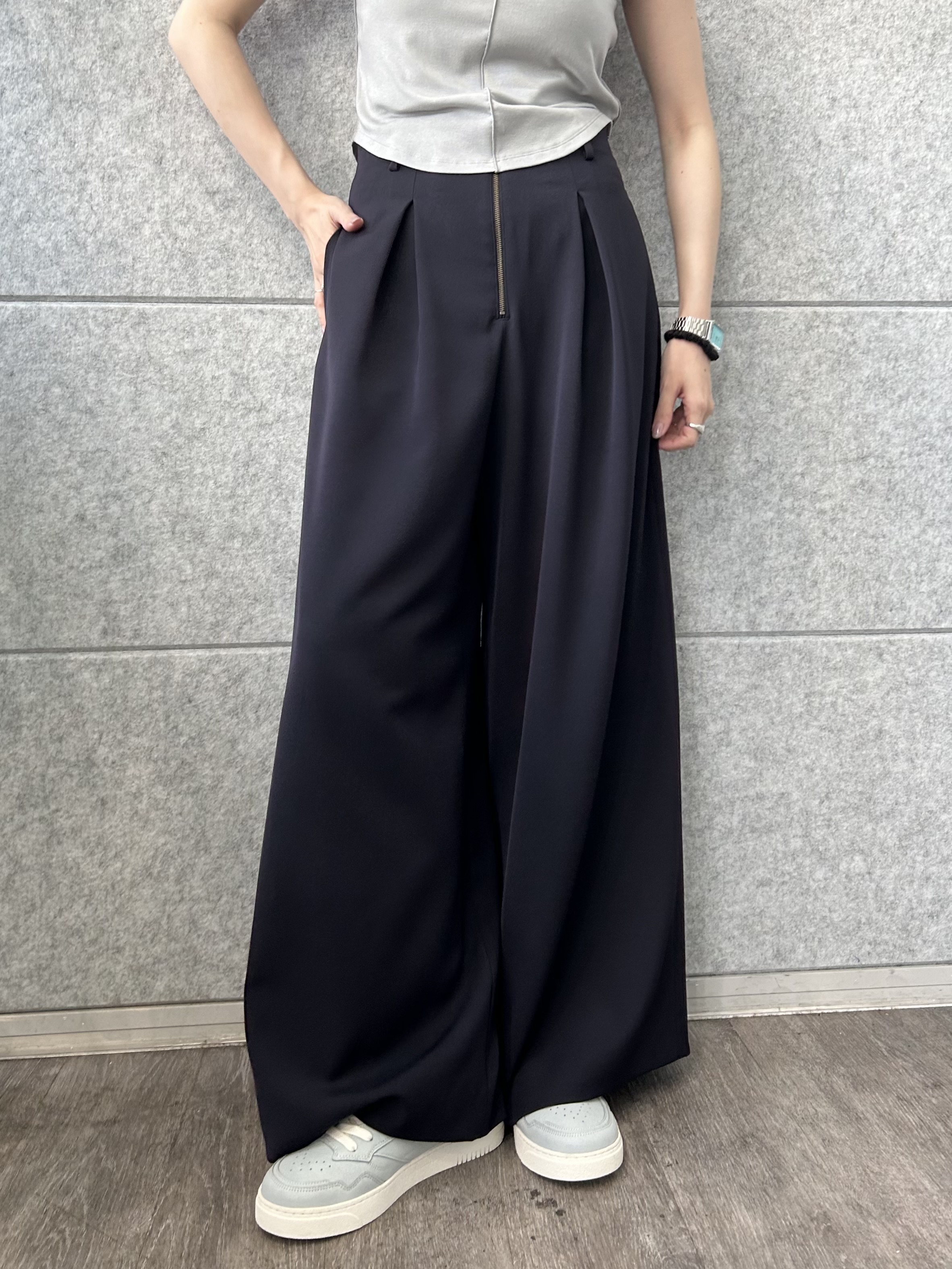 honoka Aさんの「CODE A｜compact edge tee」を使ったコーディネート