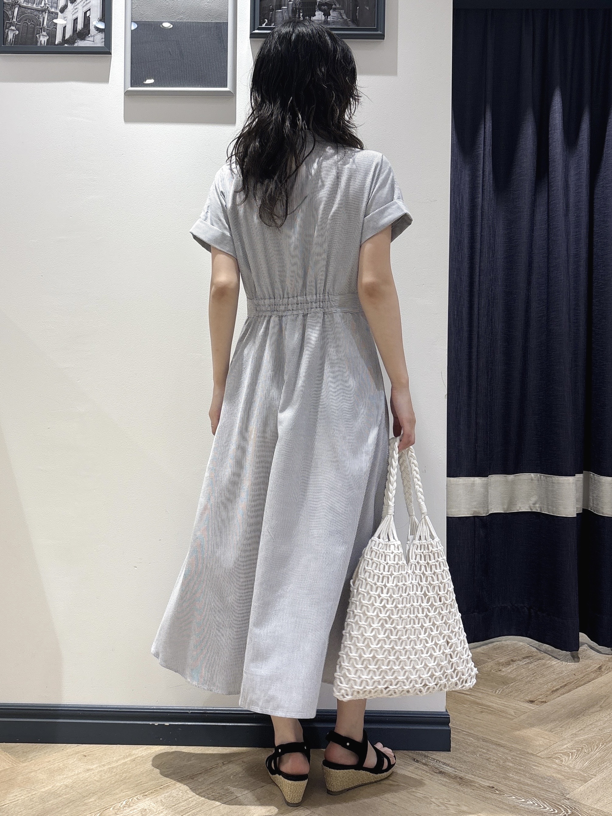 ayakaさんの「grove｜【洗える】さらっと軽やか、カシュクール風サッカーワンピース」を使ったコーディネート