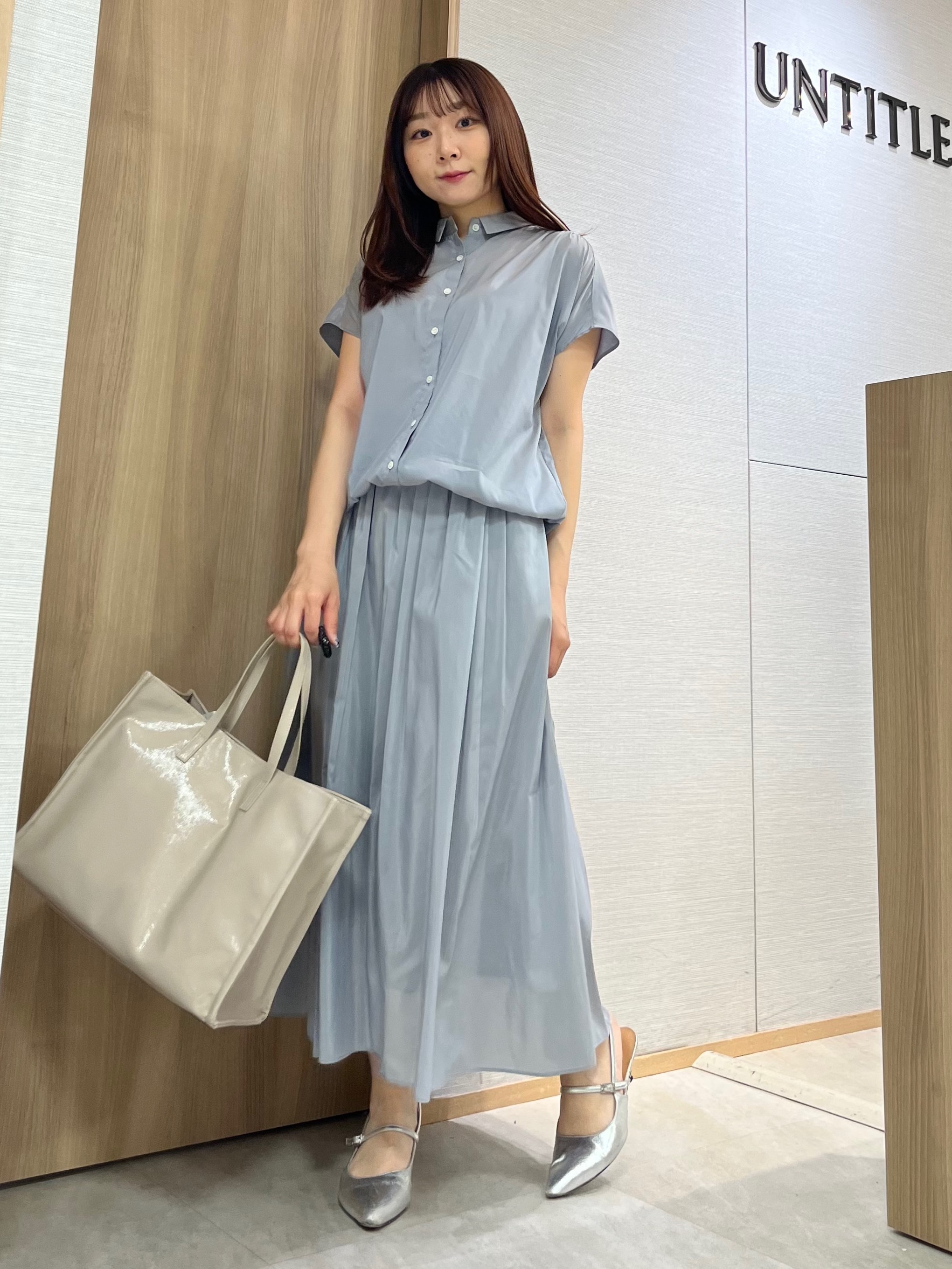 KAHOさんの「UNTITLED｜【セットアップ可/軽量/清涼感】ローンギャザーブラウス」を使ったコーディネート