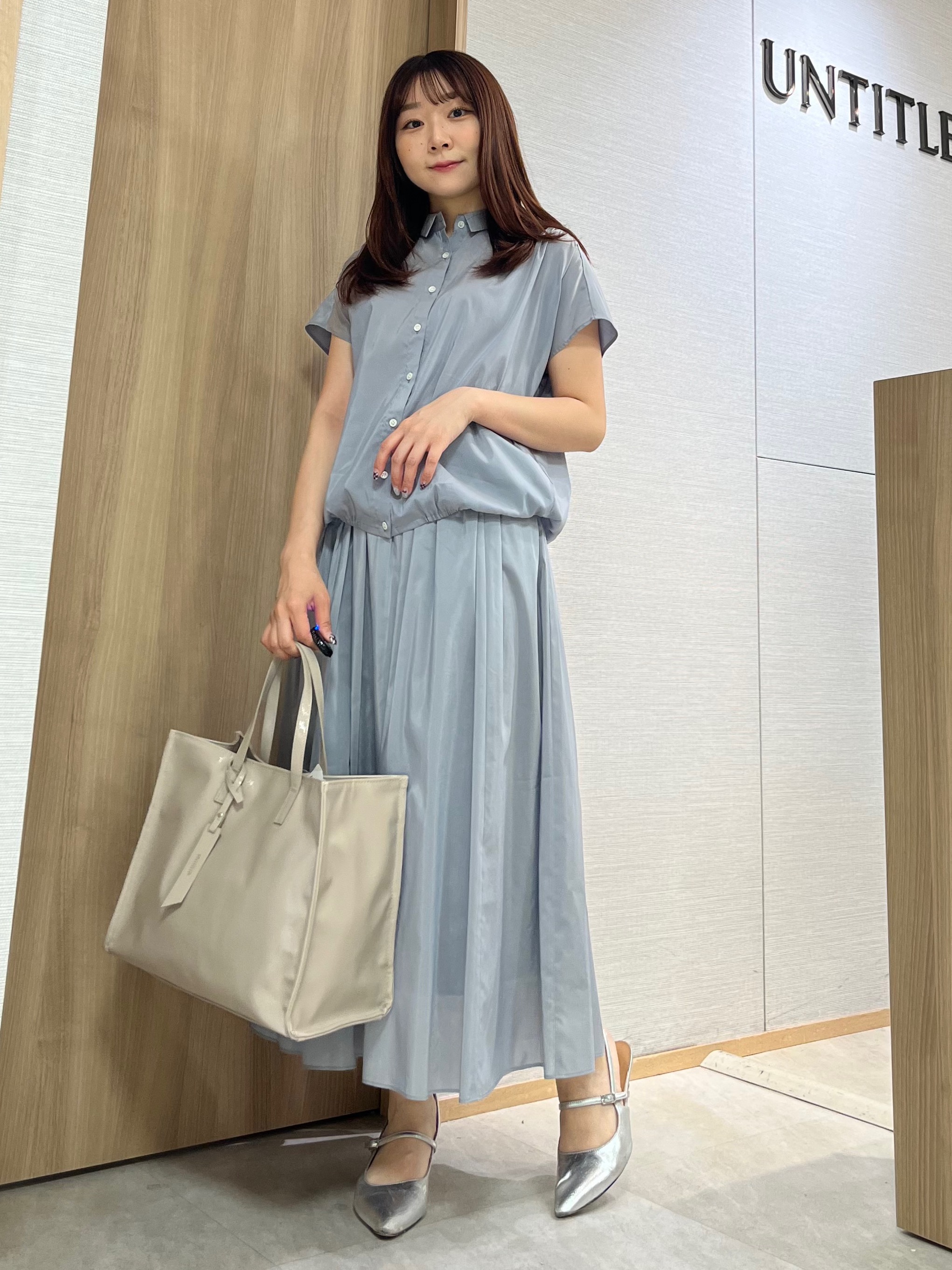 KAHOさんの「UNTITLED｜【セットアップ可/軽量/清涼感】ローンギャザーブラウス」を使ったコーディネート