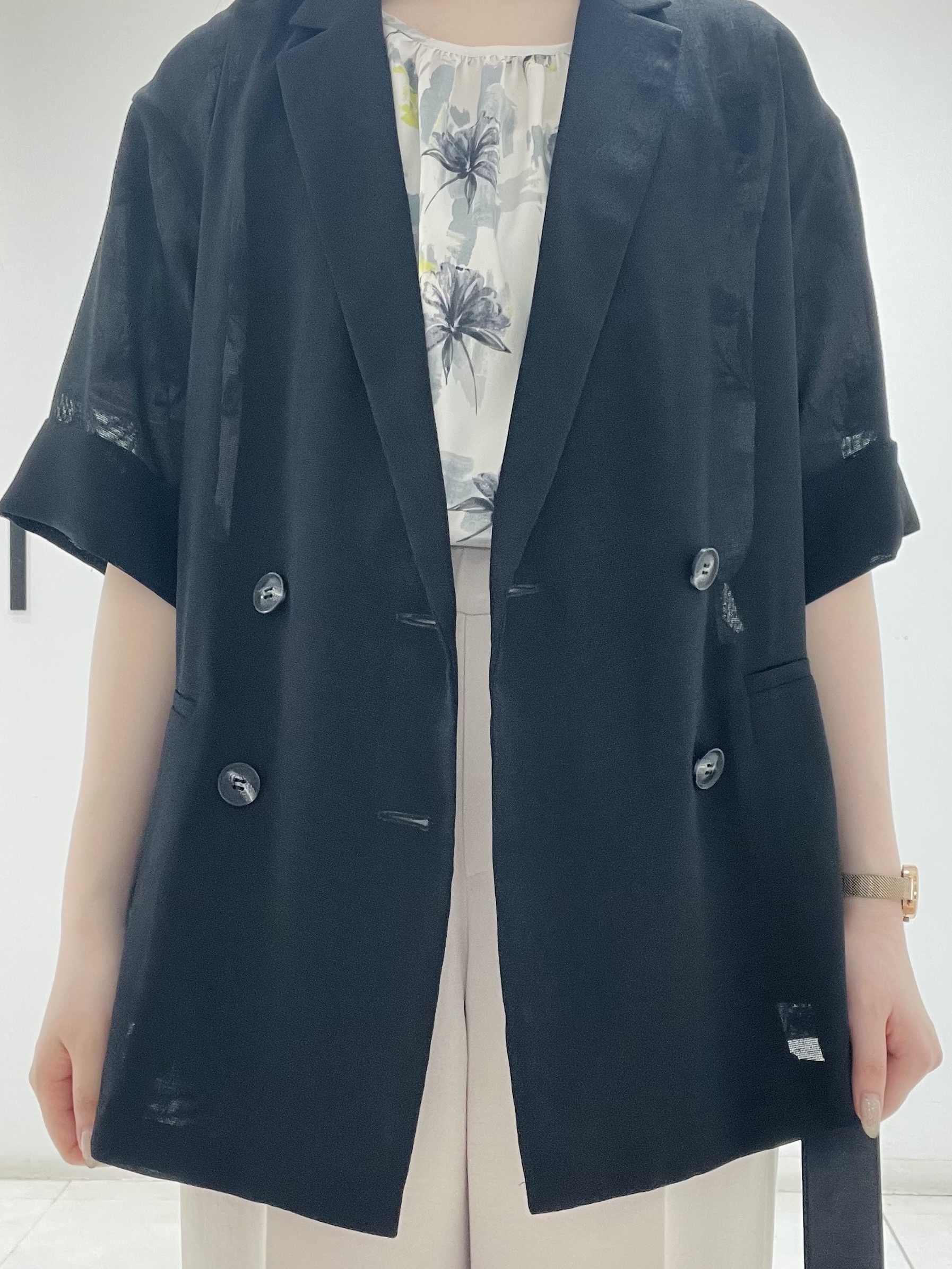 mさんの「INDIVI｜【洗える／メッシュ素材／SETUP可能】半袖シアージャケット」を使ったコーディネート