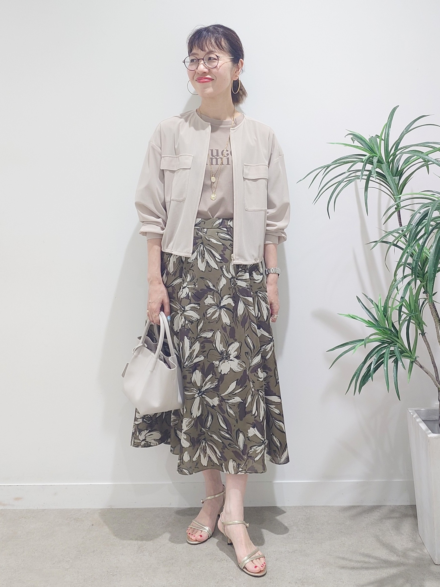 MUTSUKOさんの「UNTITLED｜◆【洗える】シアーブルゾン」を使ったコーディネート