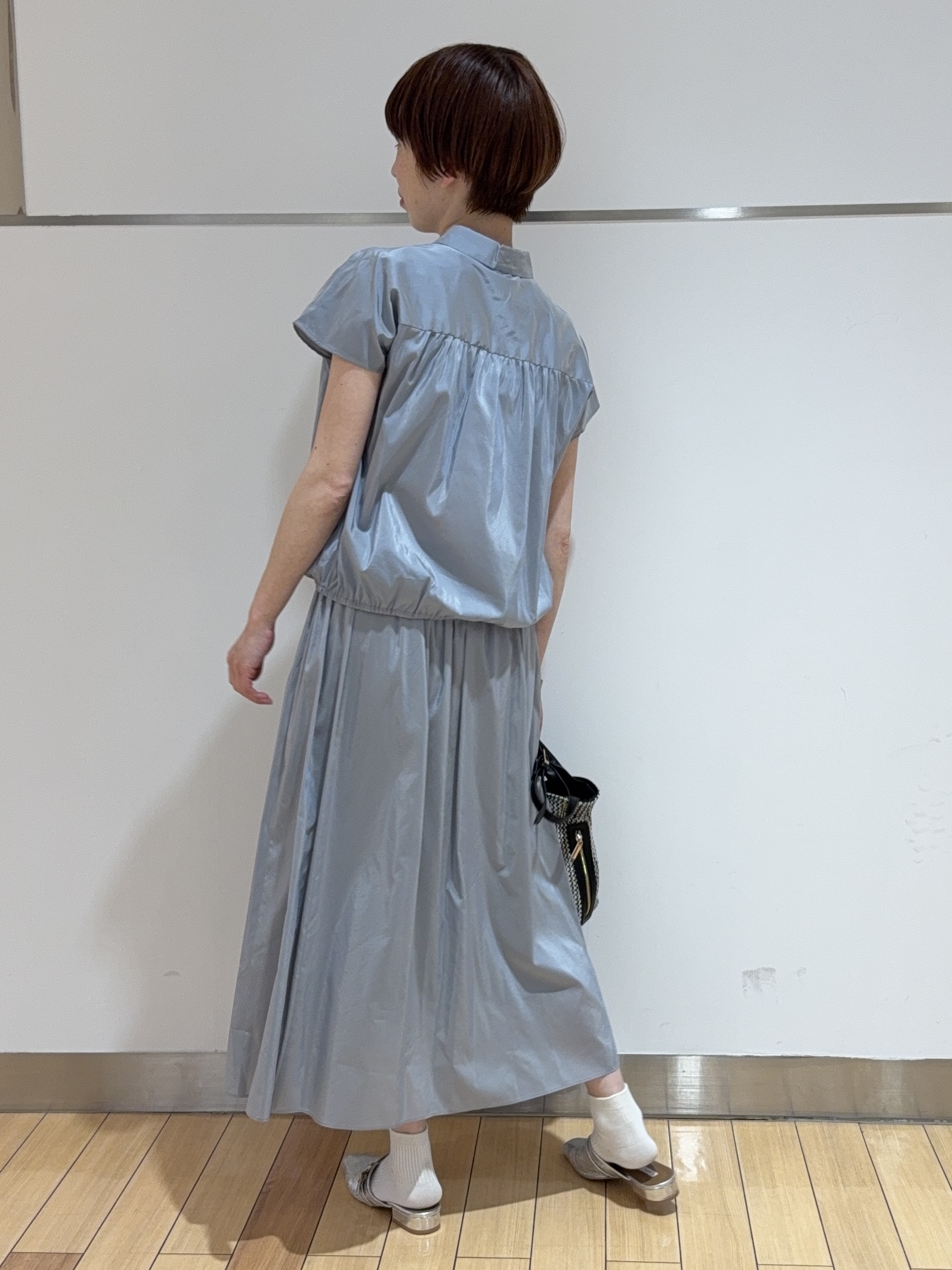 あやさんの「UNTITLED｜【セットアップ可/軽量/清涼感】ローンギャザーブラウス」を使ったコーディネート
