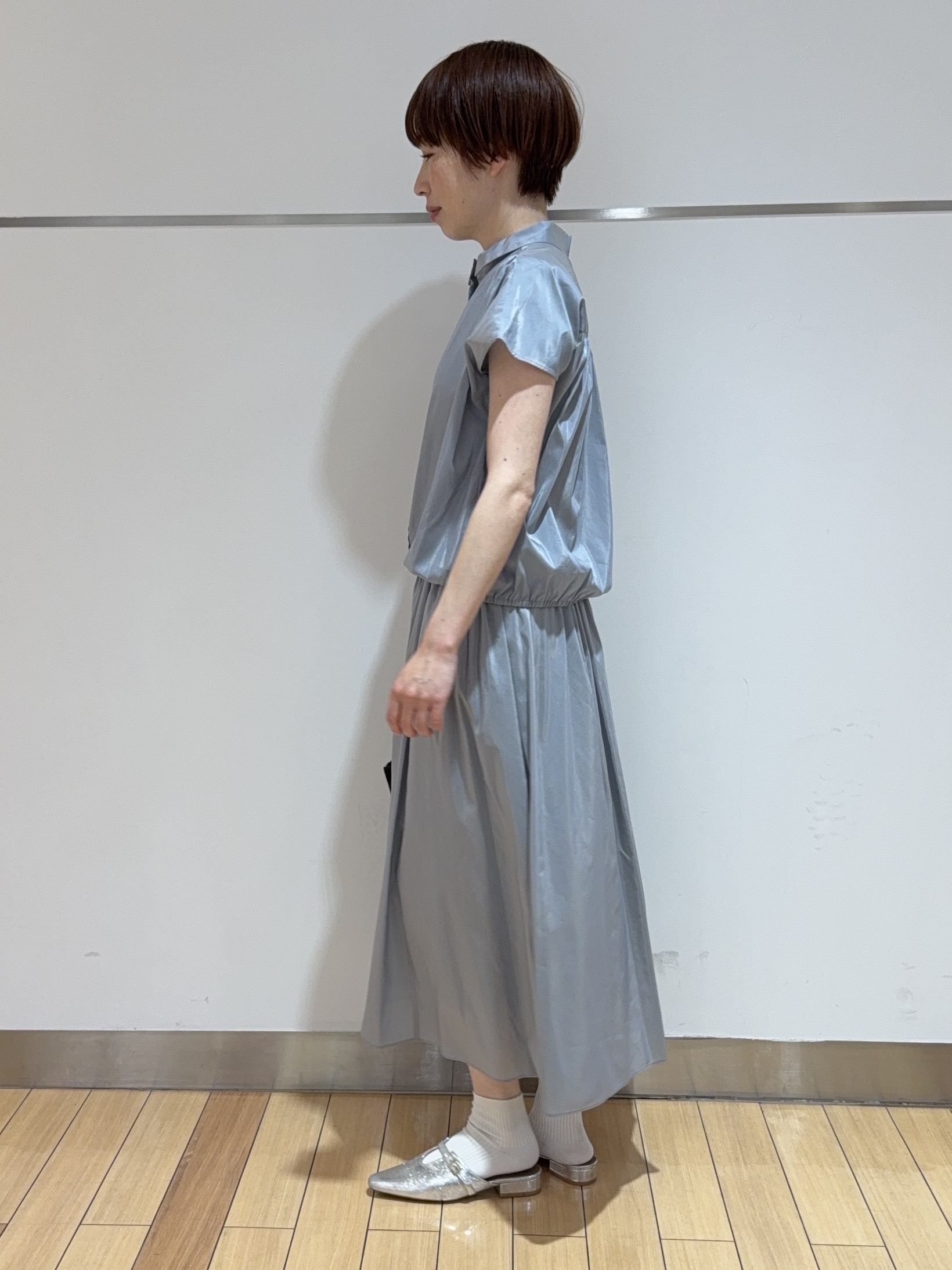 あやさんの「UNTITLED｜【セットアップ可/軽量/清涼感】ローンギャザーブラウス」を使ったコーディネート