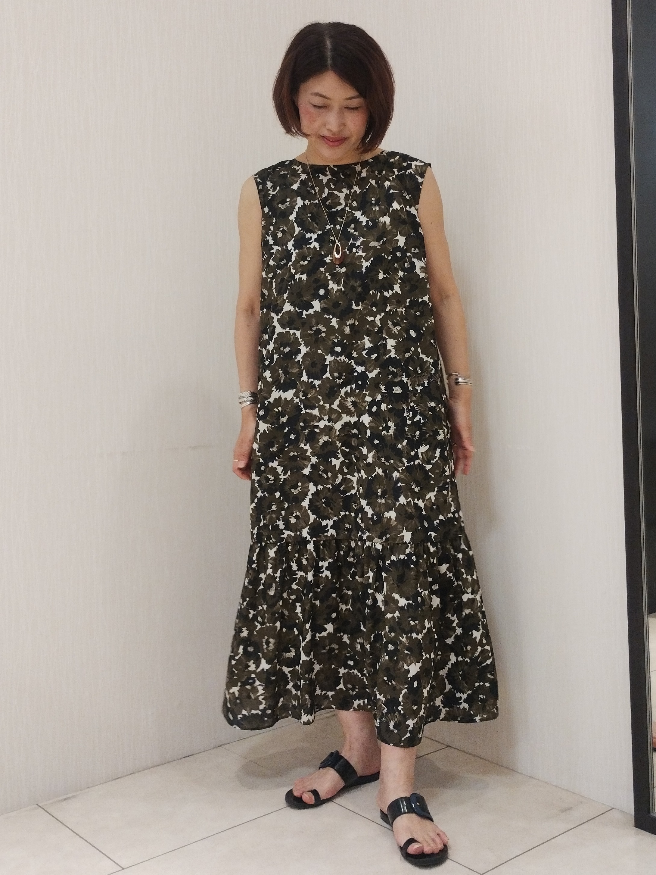 u&minus;macoさんの「UNTITLED｜【7色展開/ゆったり/ショート丈】シアートリコットカーディガン」を使ったコーディネート