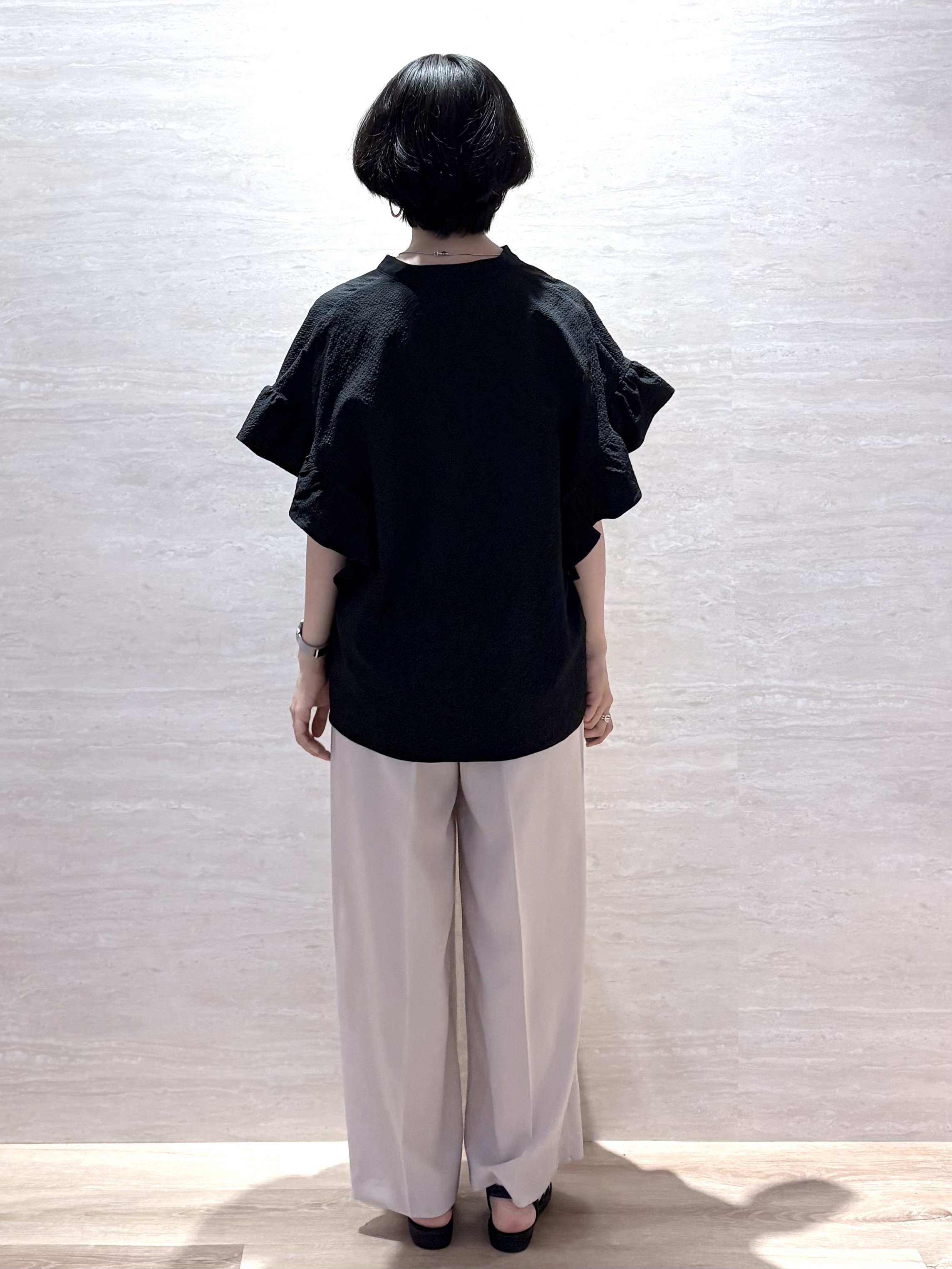 JIMAさんの「OPAQUE.CLIP｜【UV】フリルスキッパーブラウス《洗濯機OK》」を使ったコーディネート
